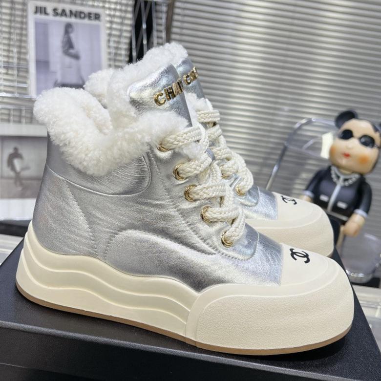 MARTIN BOOTS IN SILVER CALFSKIN AND LAMB FUR LINING - 35