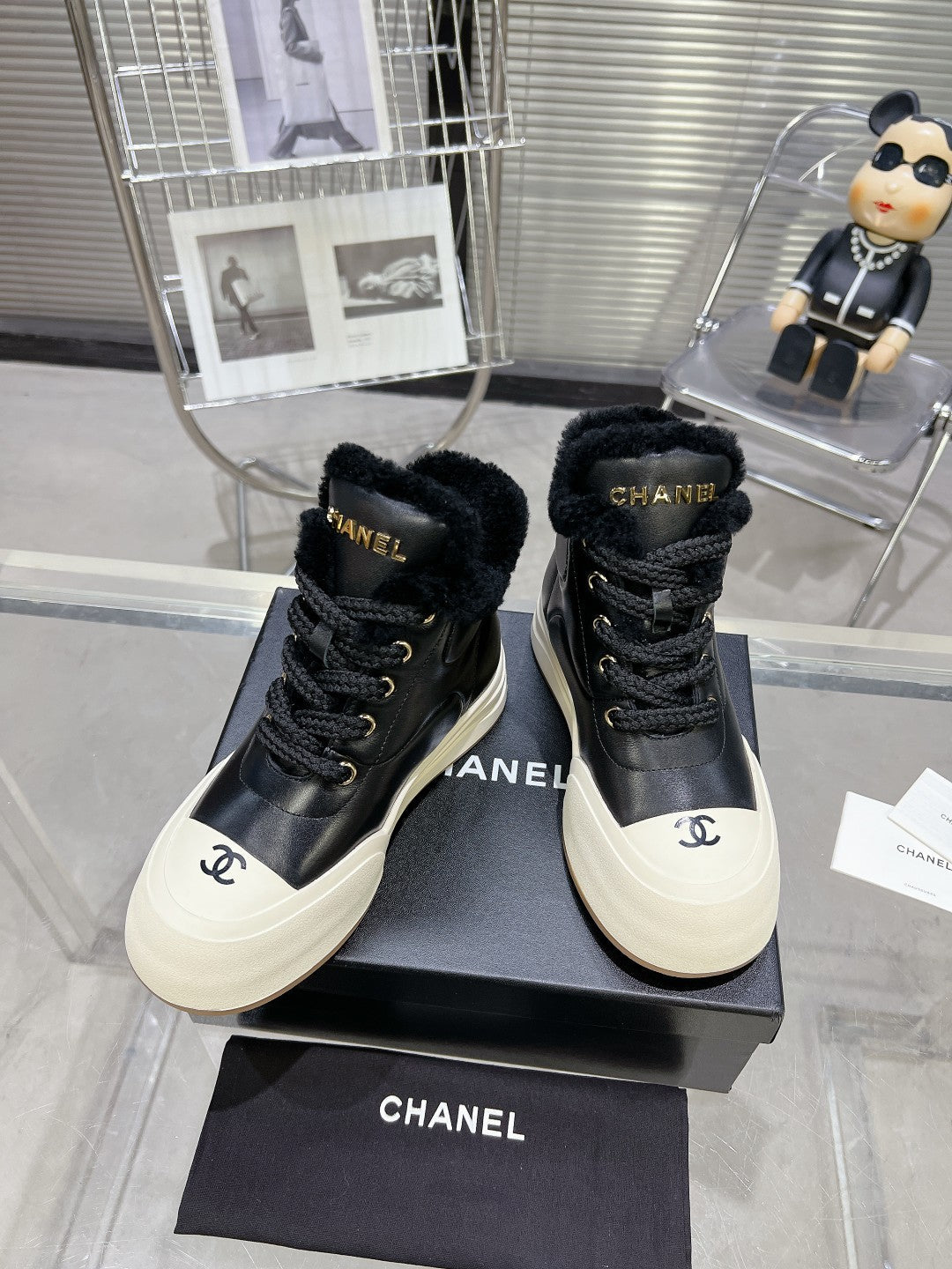 MARTIN BOOTS IN BLACK CALFSKIN AND LAMB FUR LINING - 35