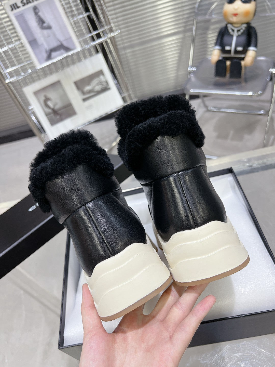 MARTIN BOOTS IN BLACK CALFSKIN AND LAMB FUR LINING - 35