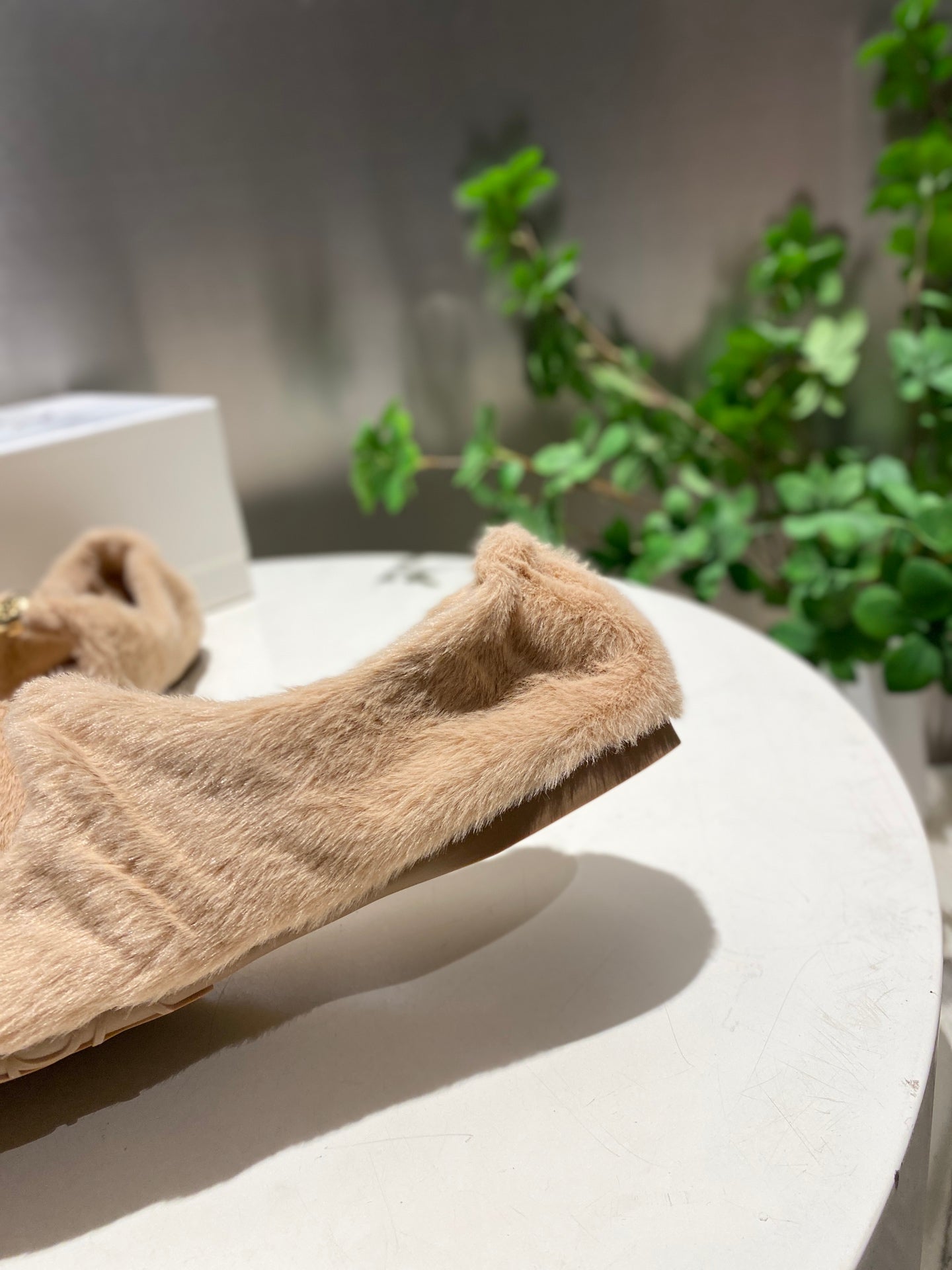 Балетки LOEWE 26S з бежевої овчини
