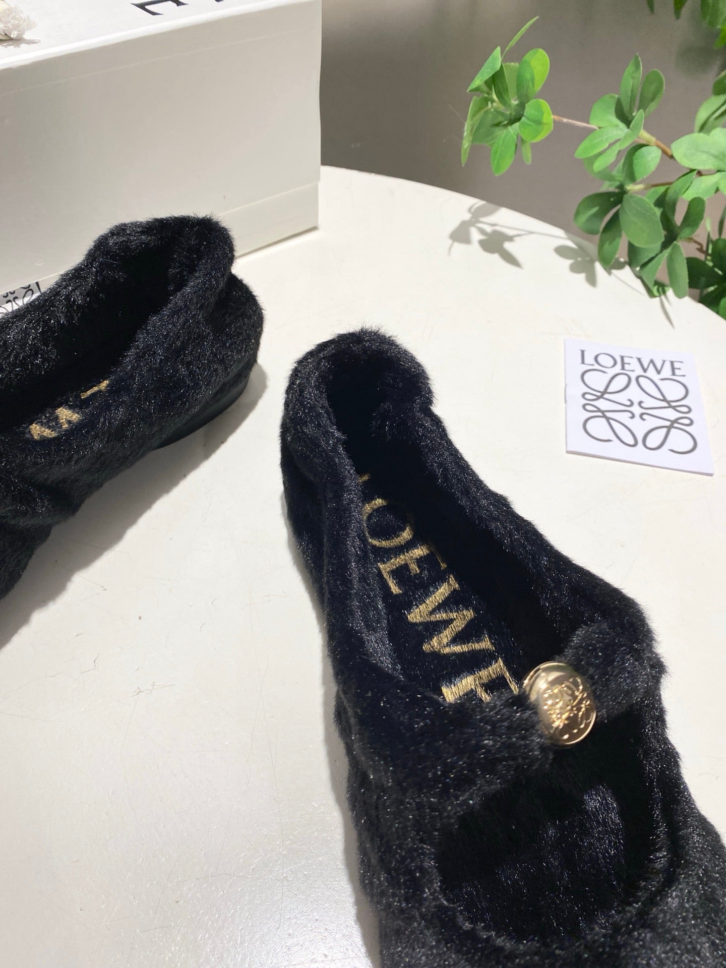 Балетки LOEWE 26S з чорної овчини