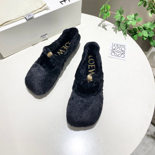 Балетки LOEWE 26S з чорної овчини