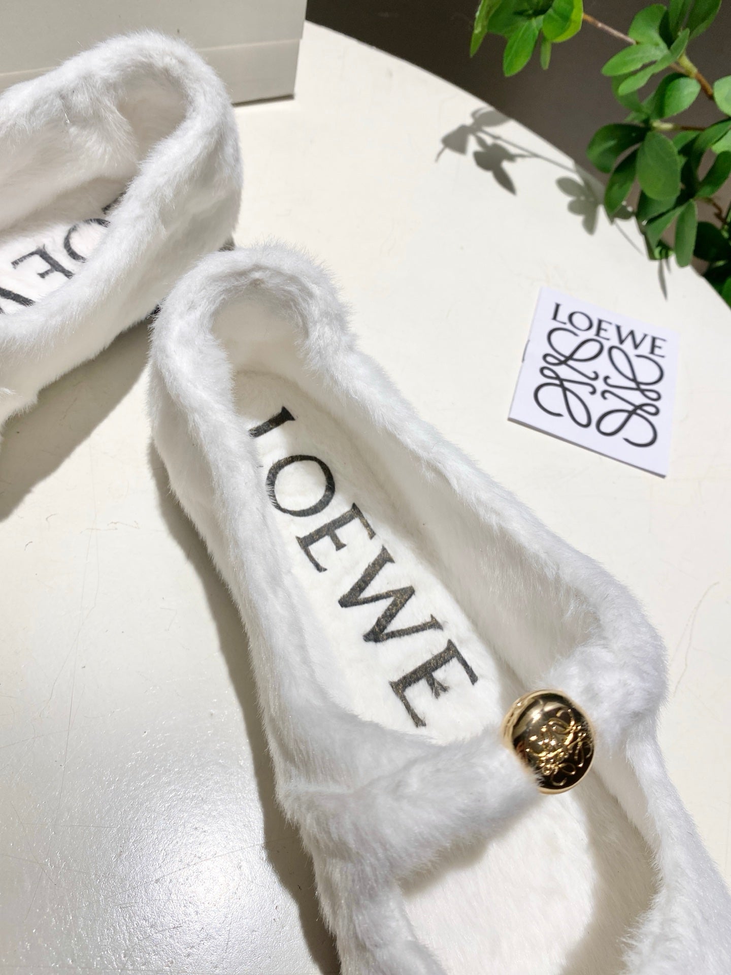 БАЛЕТКИ LOEWE 26S З БІЛОЇ ОВЧИНИ