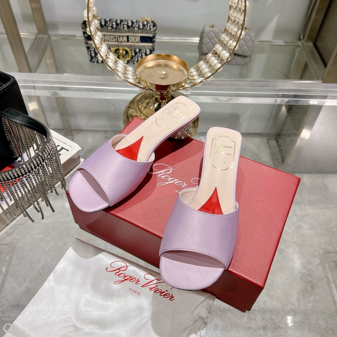 CRYSTAL HEEL MULE IN LIGHT PURPLE SILK - 34