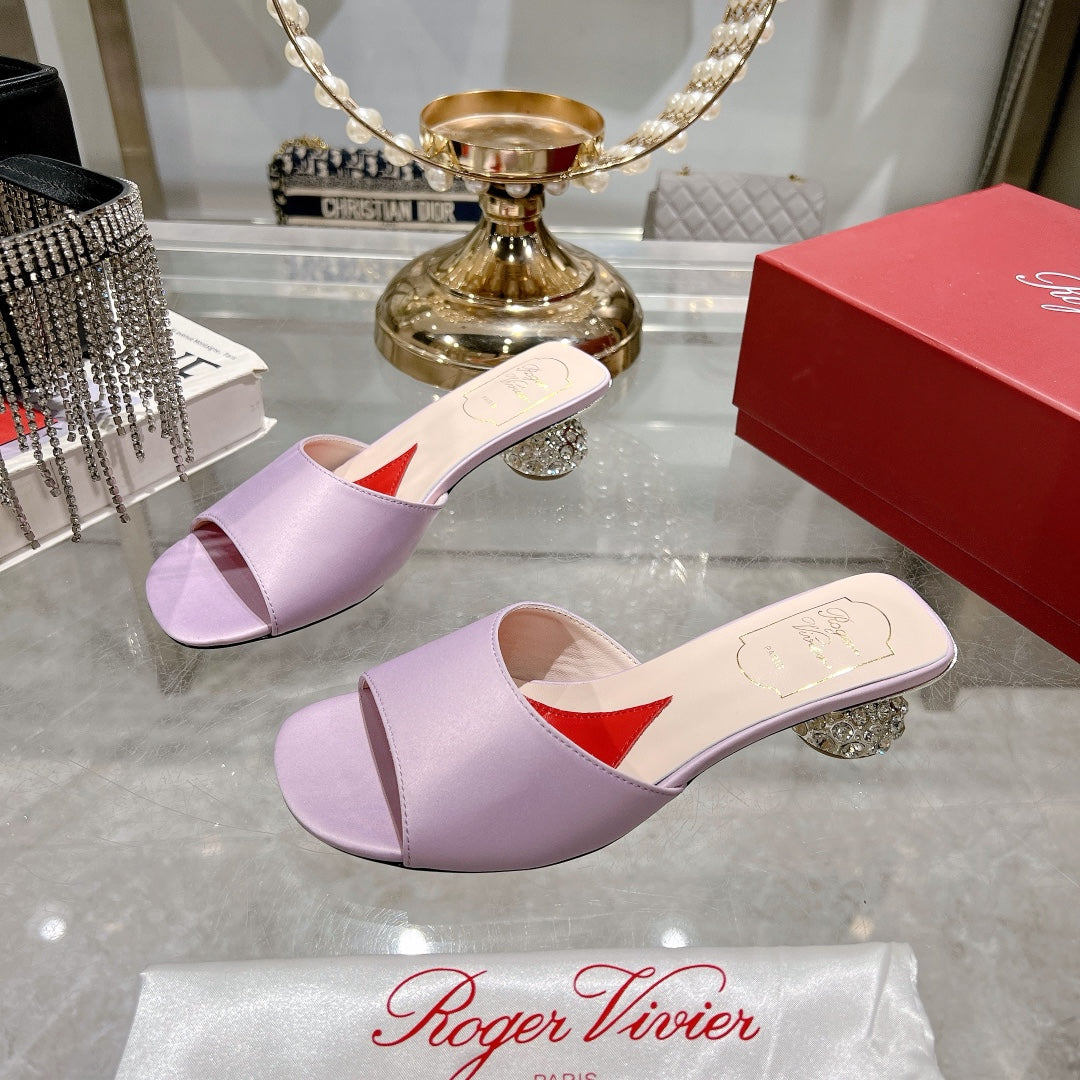 CRYSTAL HEEL MULE IN LIGHT PURPLE SILK - 34