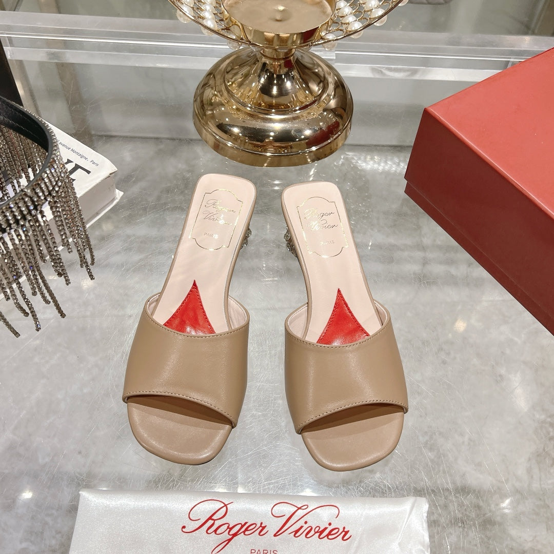 CRYSTAL HEEL MULE IN CAMEL BROWN CALFSKIN - 34