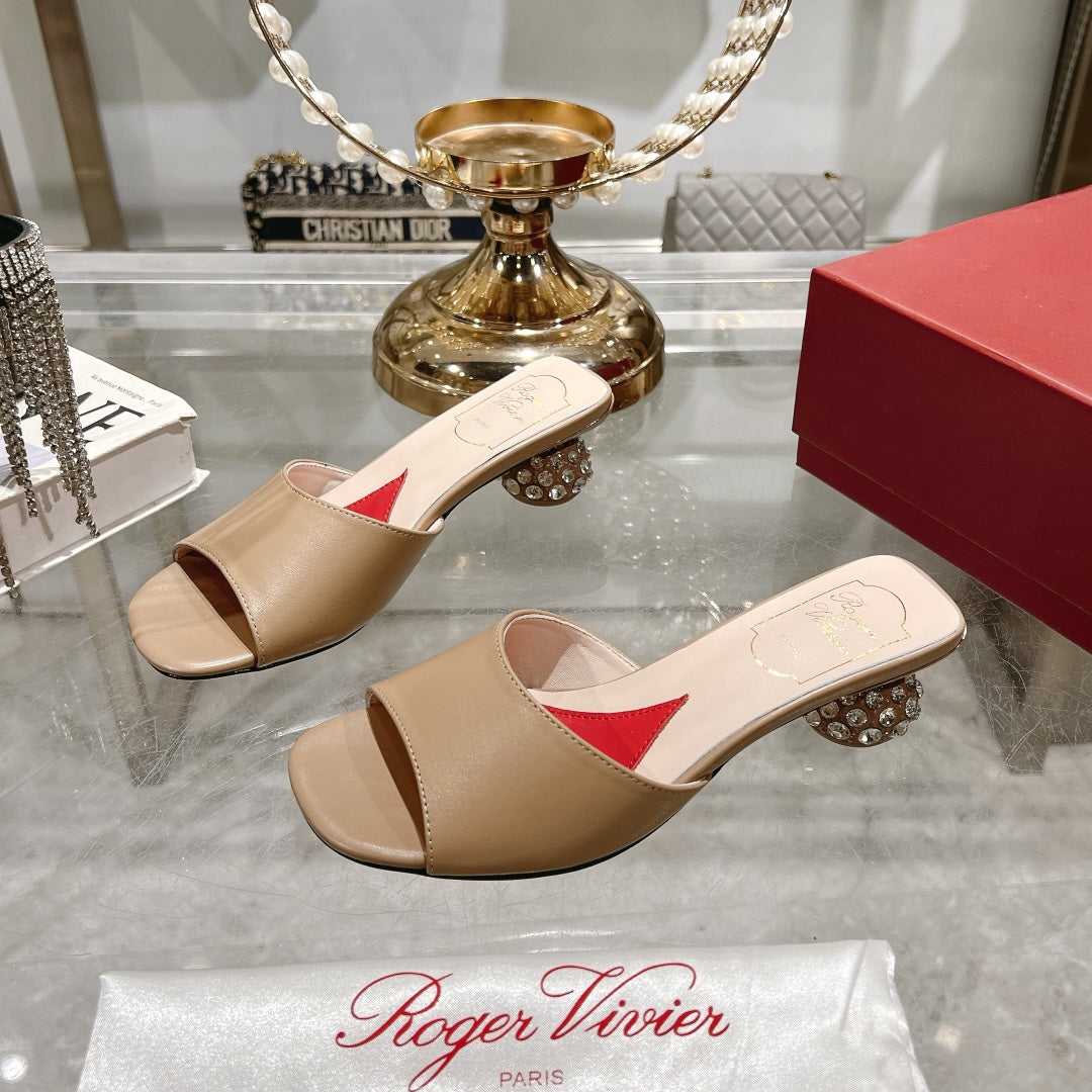 CRYSTAL HEEL MULE IN CAMEL BROWN CALFSKIN - 34