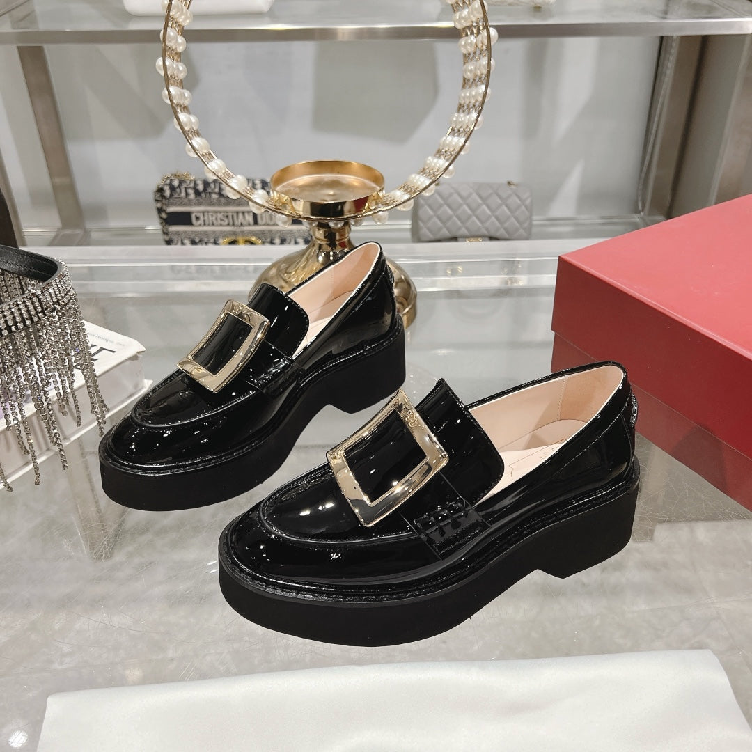 VIV' RANGERS LOAFERS IN BLACK PATENT CALFSKIN GOLD BUCKLE - 35