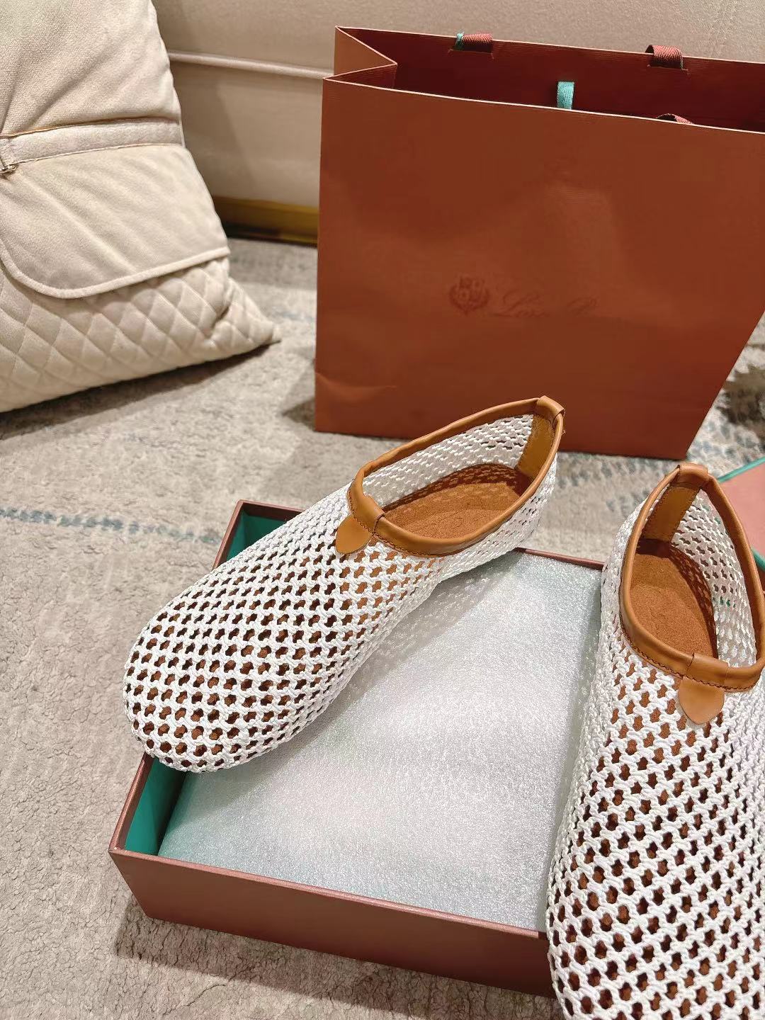 FLAT SHOES IN WHITE MESH FABRIC - 35