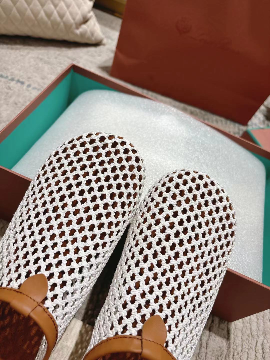 FLAT SHOES IN WHITE MESH FABRIC - 35