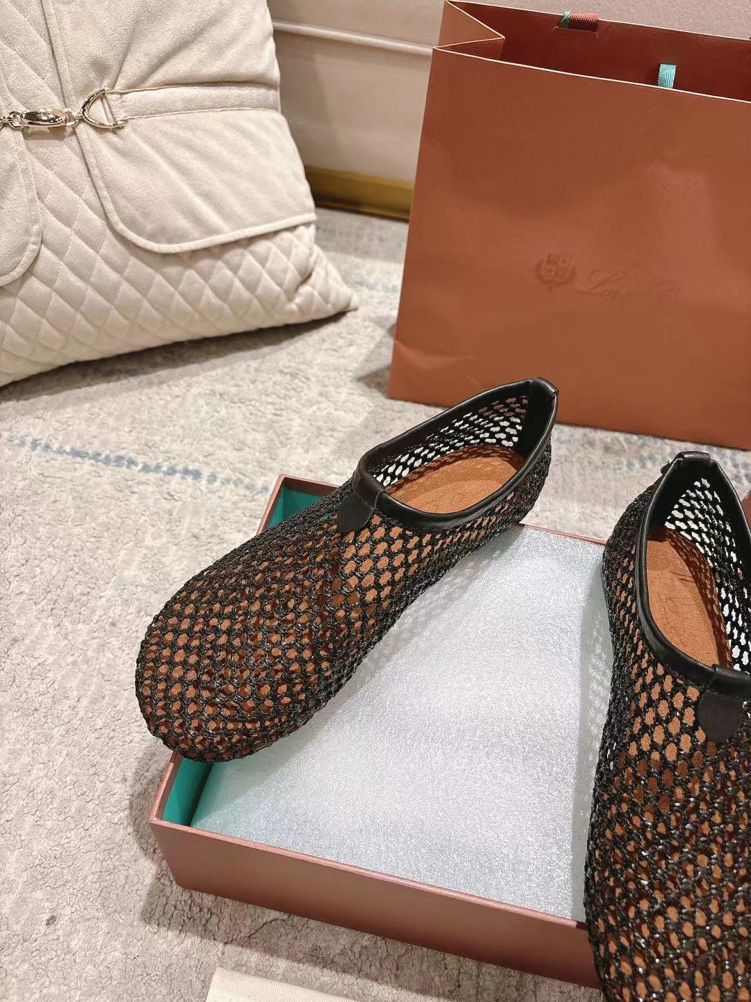 FLAT SHOES IN BLACK MESH FABRIC - 35