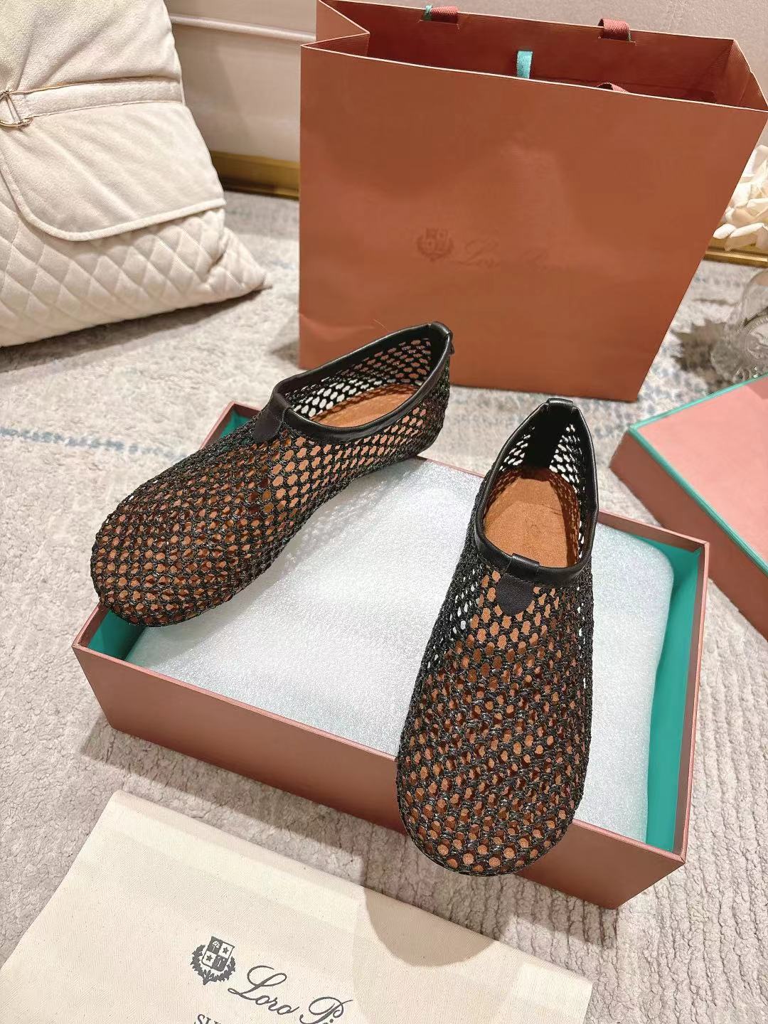 FLAT SHOES IN BLACK MESH FABRIC - 35