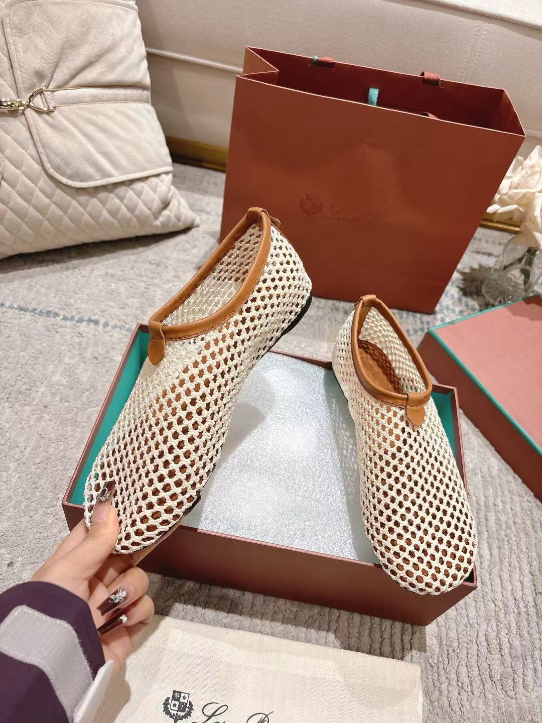 FLAT SHOES IN CREAM WHITE MESH FABRIC - 35
