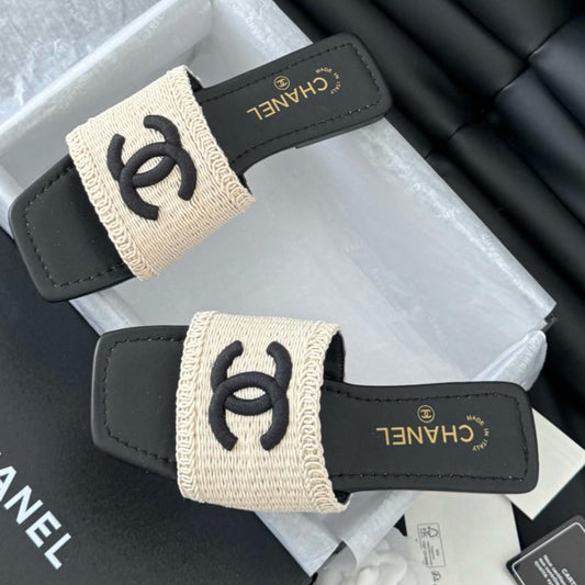 WOVEN SLIDE IN RAFFIA AND BLACK LAMBSKIN - 35