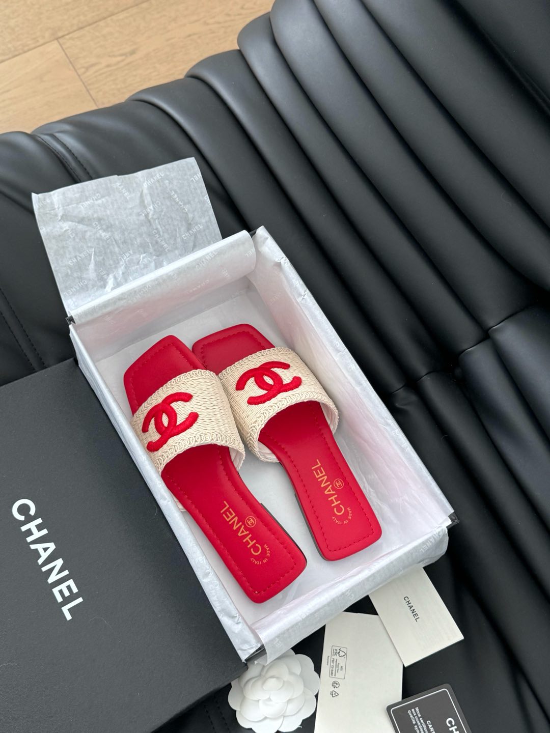 WOVEN SLIDE IN RAFFIA AND RUBY RED LAMBSKIN - 35