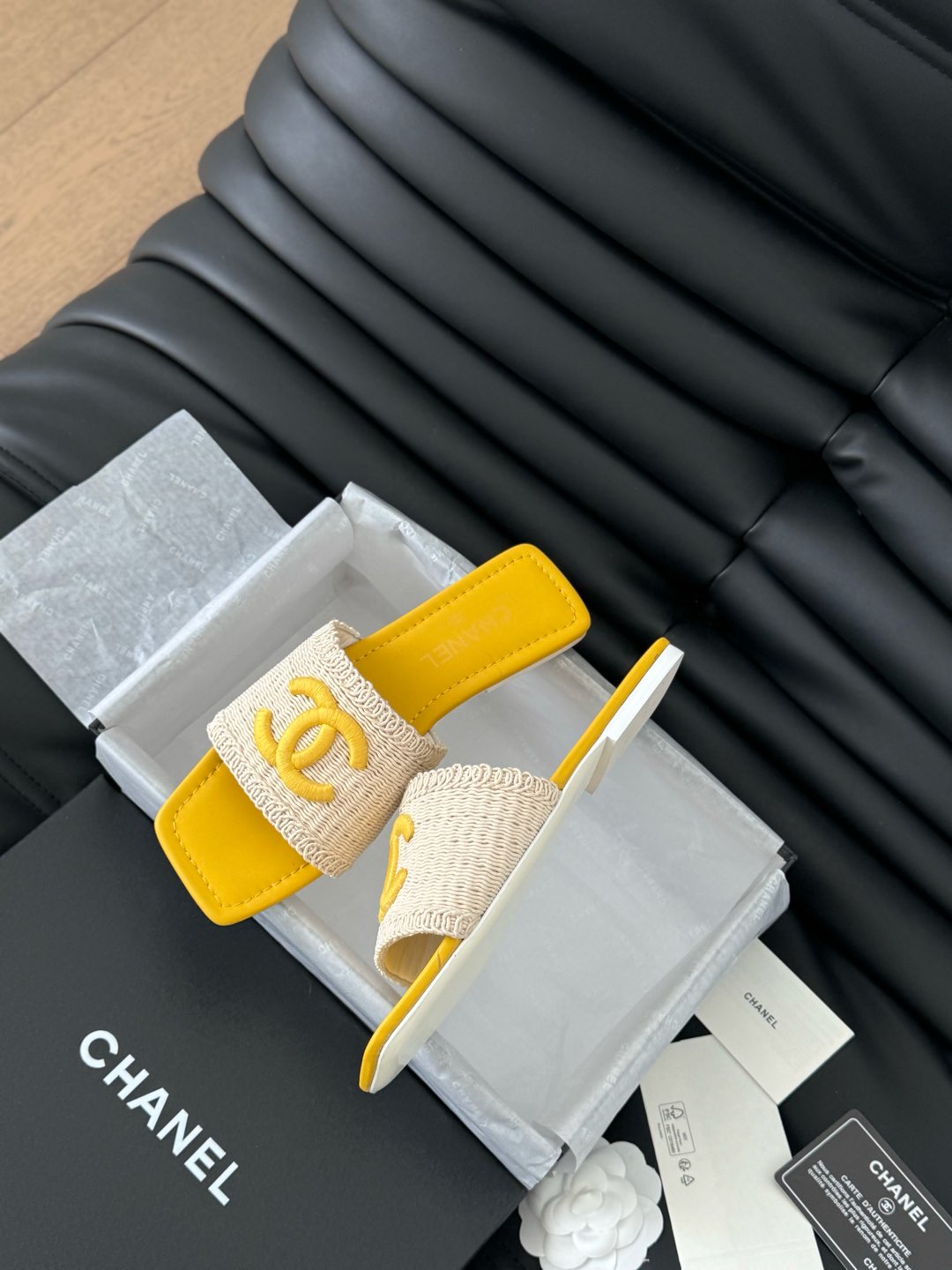 WOVEN SLIDE IN RAFFIA AND LIGHT YELLOW LAMBSKIN - 35