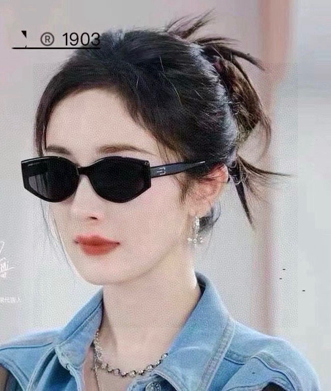 GEOMETRIC FRAME SUNGLASSES G7315 IN ACETATE - Black/ smoke