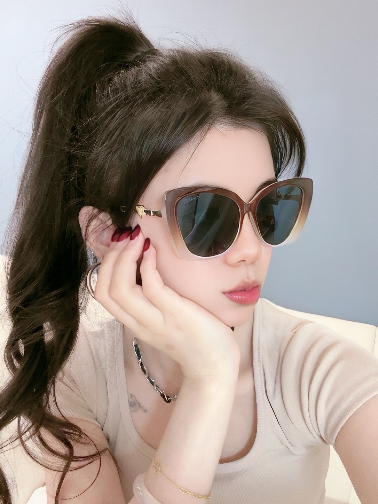 SQUARE SUNGLASSES CH25801 IN ACETATE HEART CHAIN METAL - Black