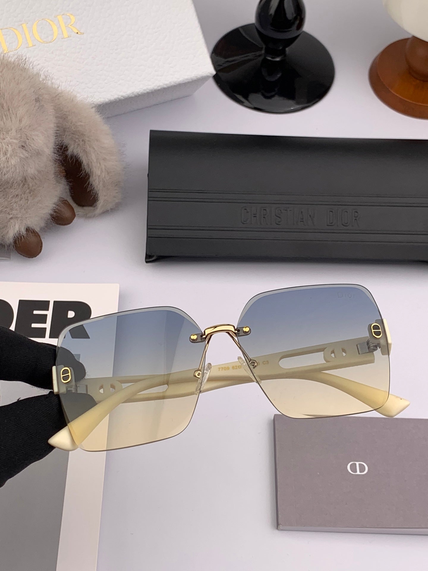 SIGNATURE SUNGLASS CD9770 IN ACETATE - Green/Grey Gradient