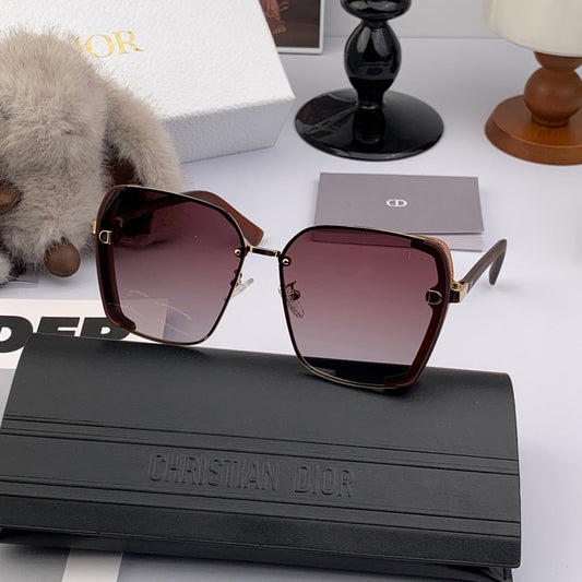 MONTAIGNE SUNGLASS CD9357 IN ACETATE - Brown
