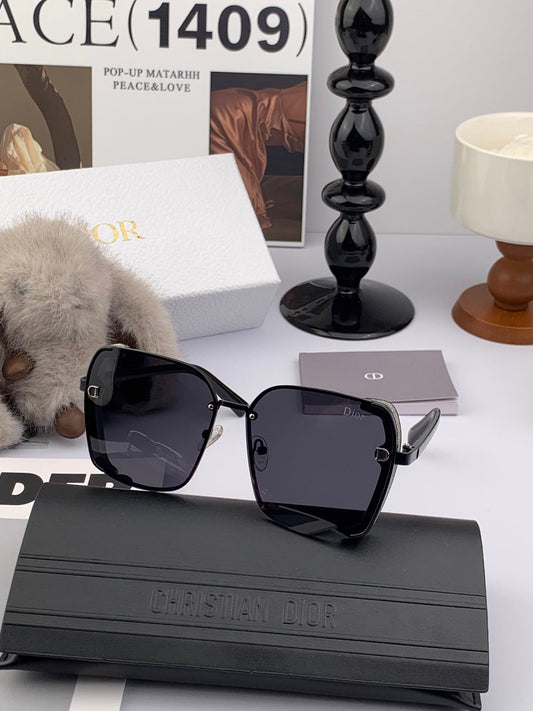 MONTAIGNE SUNGLASS CD9357 IN ACETATE - Brown