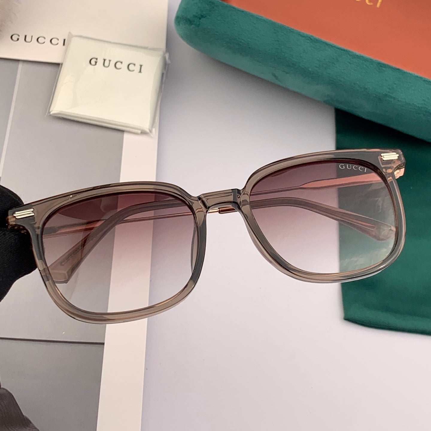 SQUARE FRAME SUNGLASSES G55501 IN ACETATE - Black