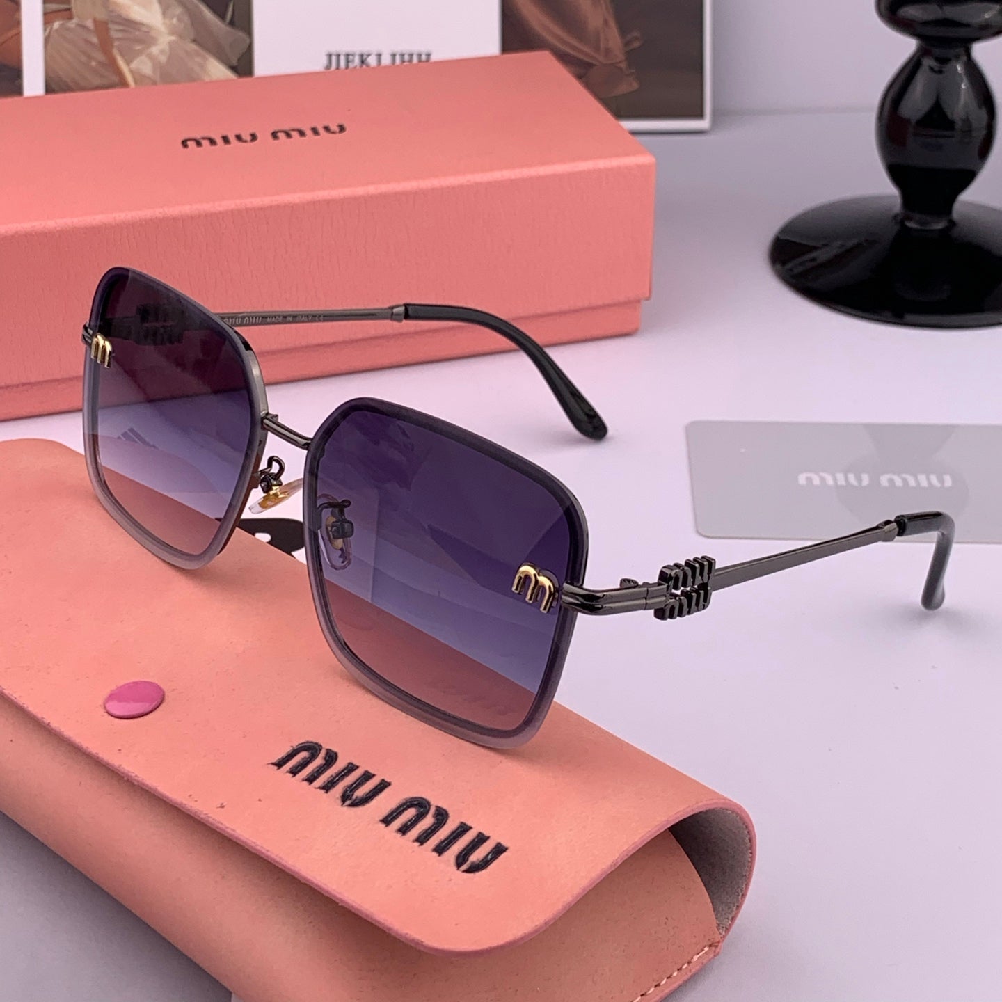 RUNWAY SQUARE SUNGLASSES M9407 IN METAL - Silver/Grey Smoke