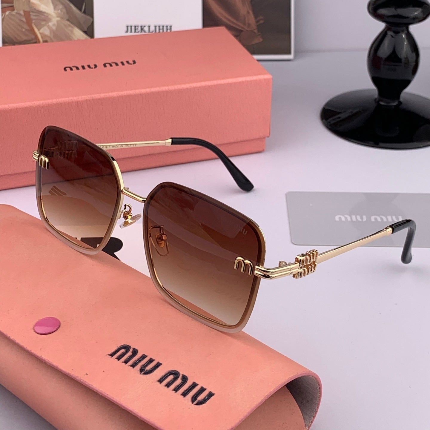 RUNWAY SQUARE SUNGLASSES M9407 IN METAL - Silver/Grey Smoke