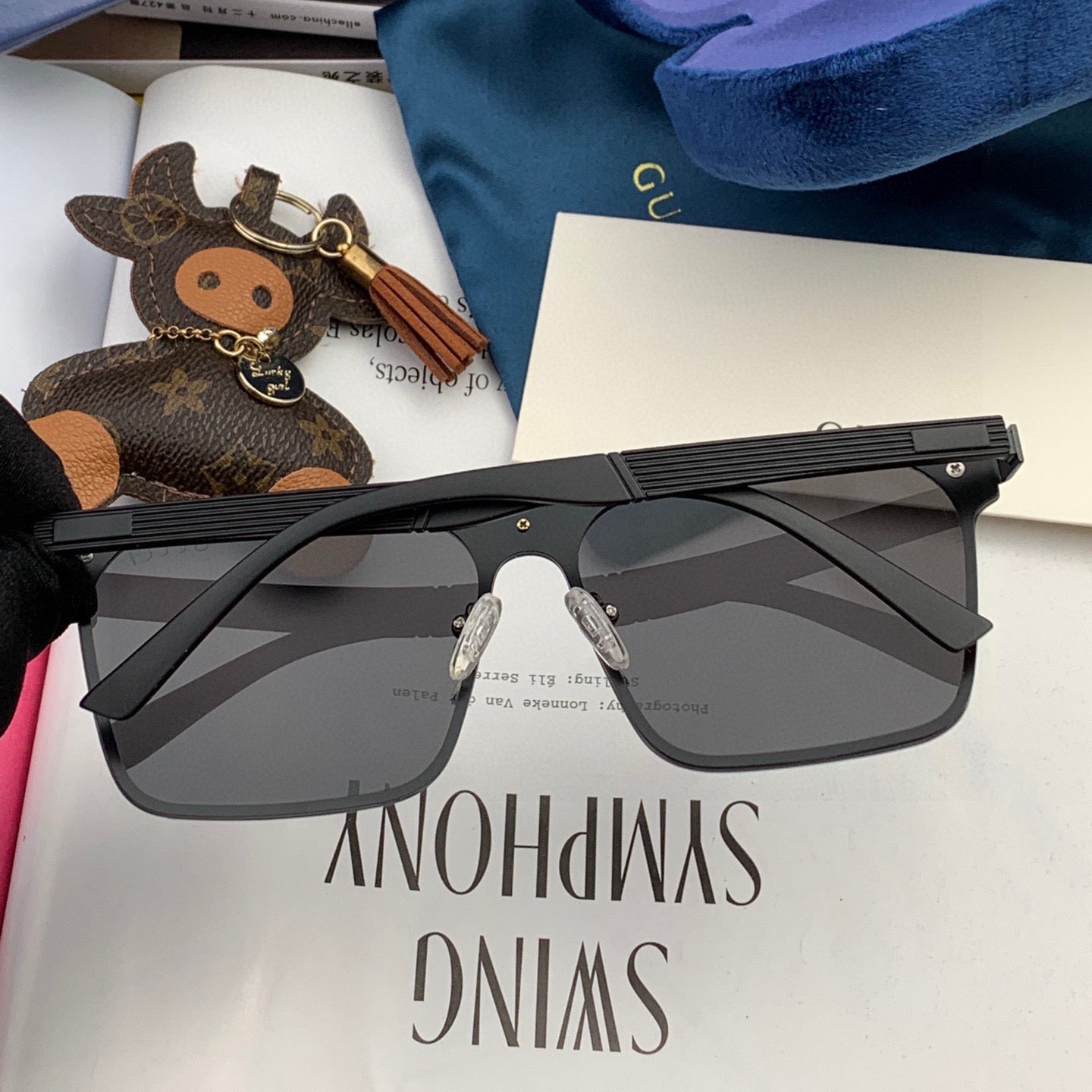 RECTANGULAR FRAME SUNGLASSES G7809 IN METAL - Black