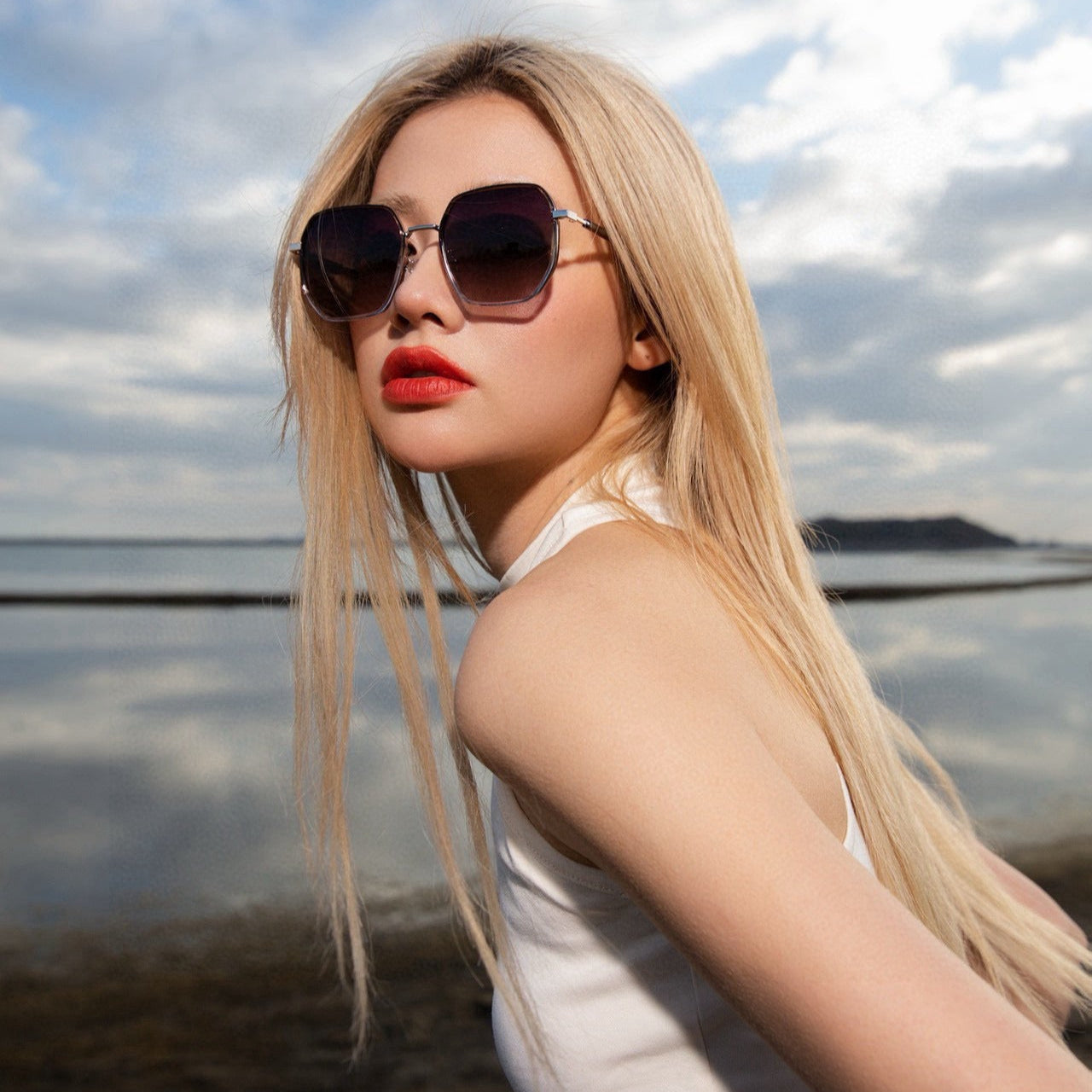SQUARE FRAME SUNGLASSES G364 IN METAL - Black