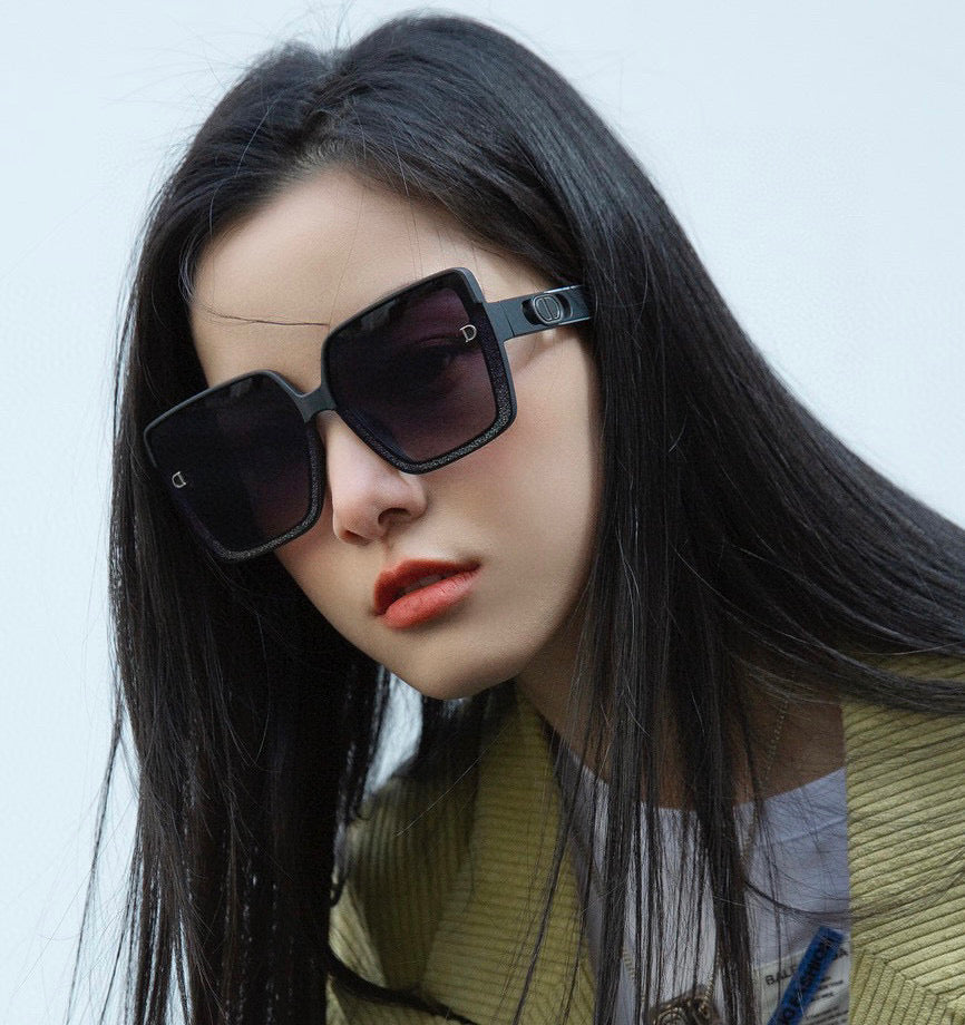 MONTAIGNE SQUARE SUNGLASS CD7129 IN ACETATE - White