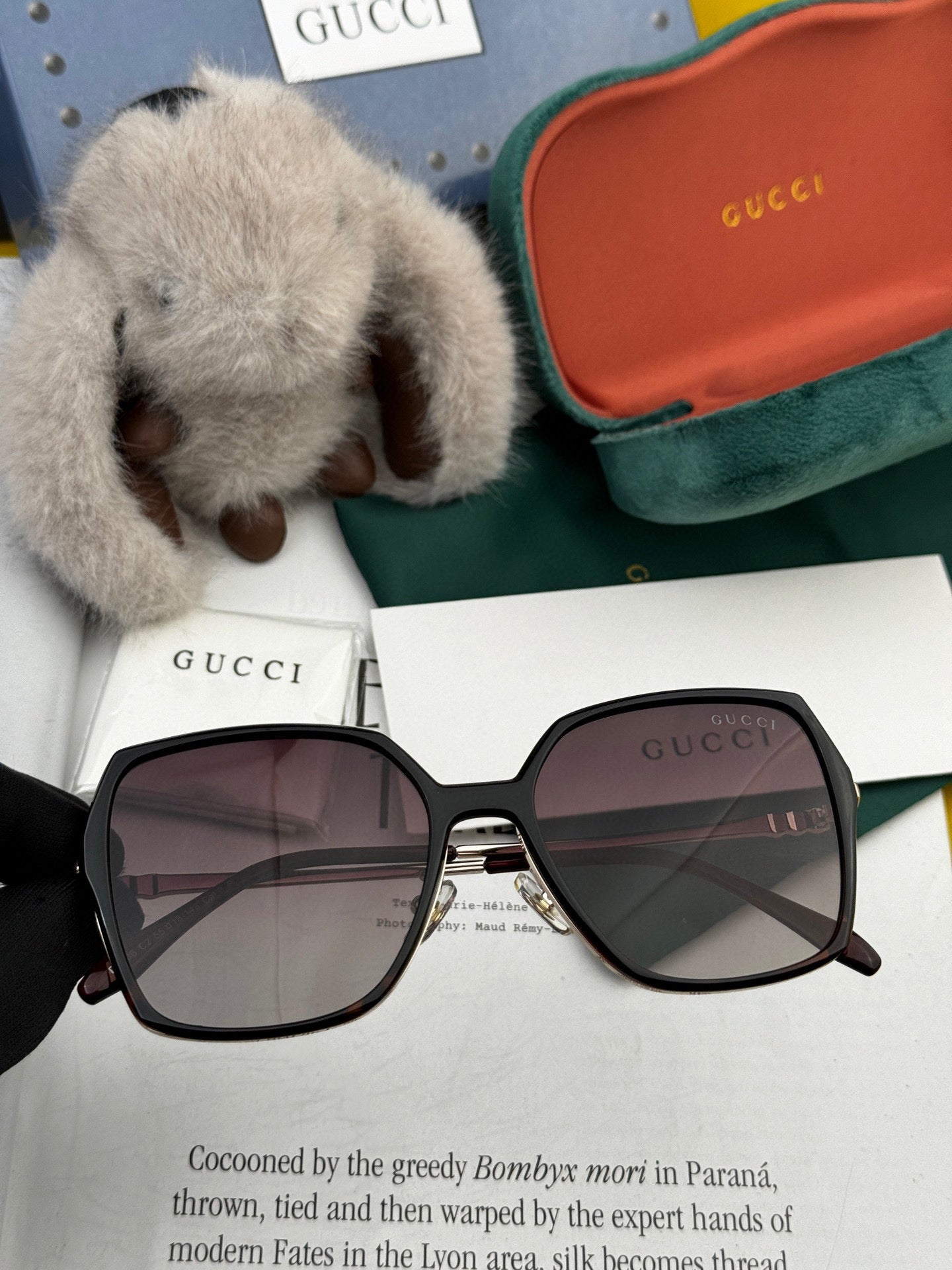 SQUARE FRAME SUNGLASSES G6640 IN METAL - Black/ smoke