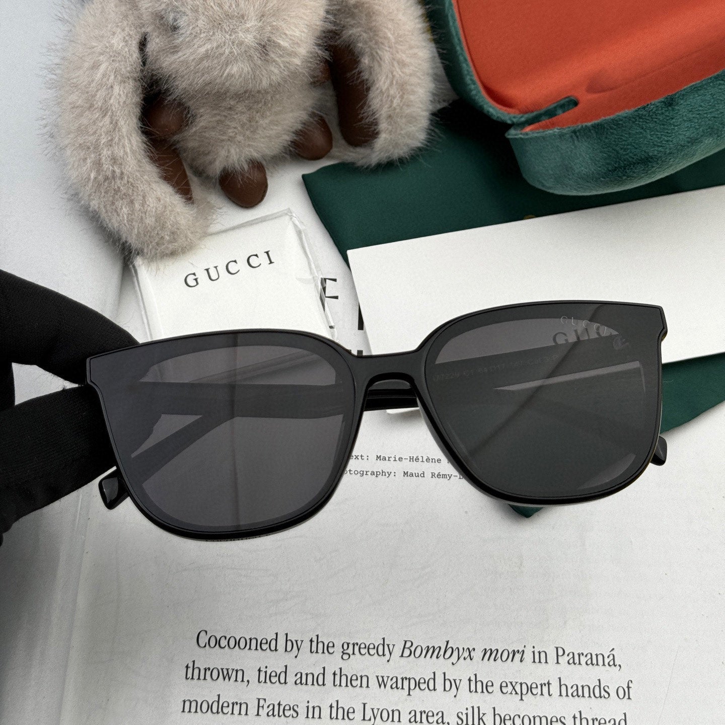 SQUARE FRAME SUNGLASSES G97722 IN ACETATE - Black