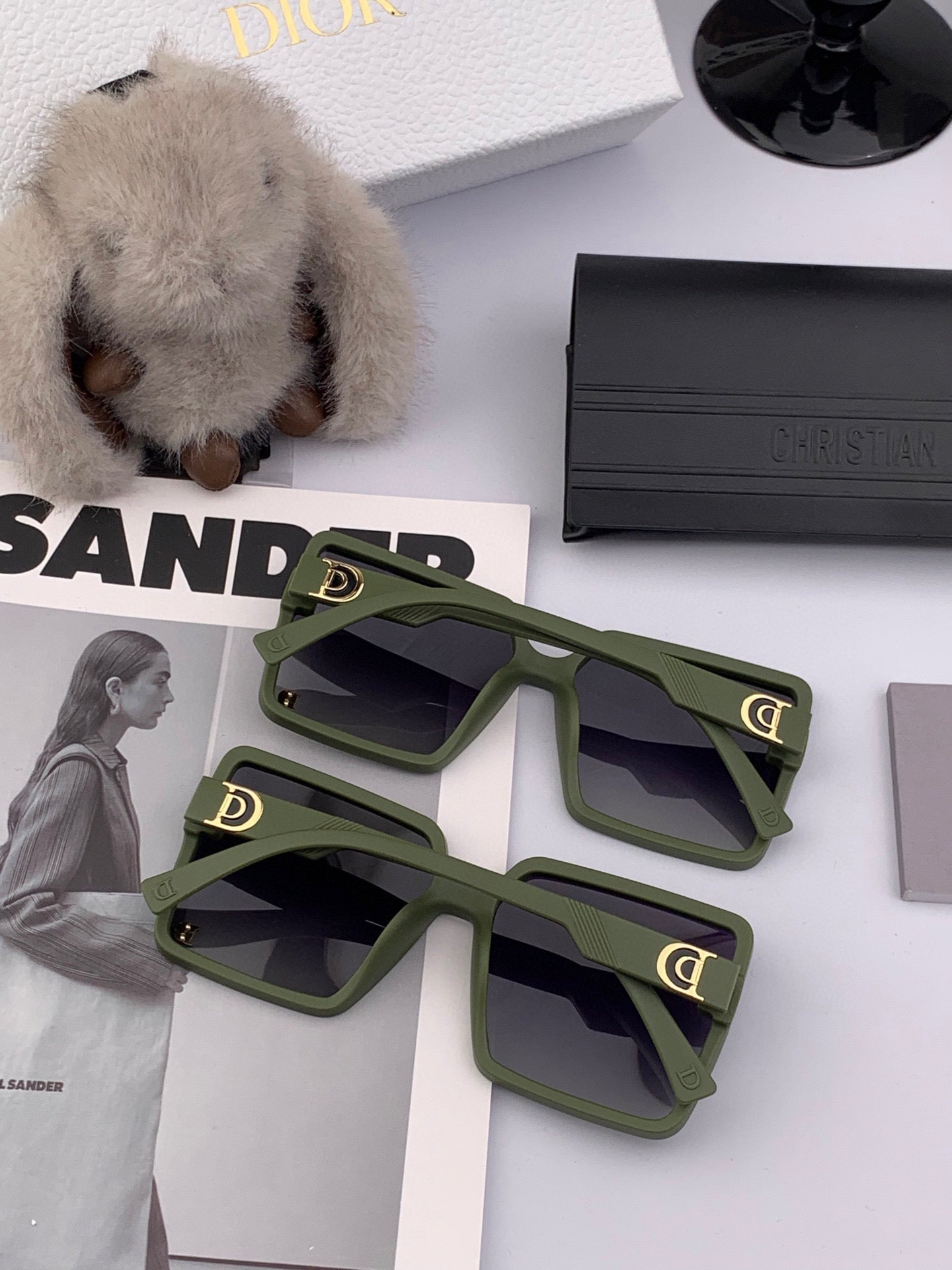 MONTAIGNE SUNGLASS CD1595 IN GREEN ACETATE - Small