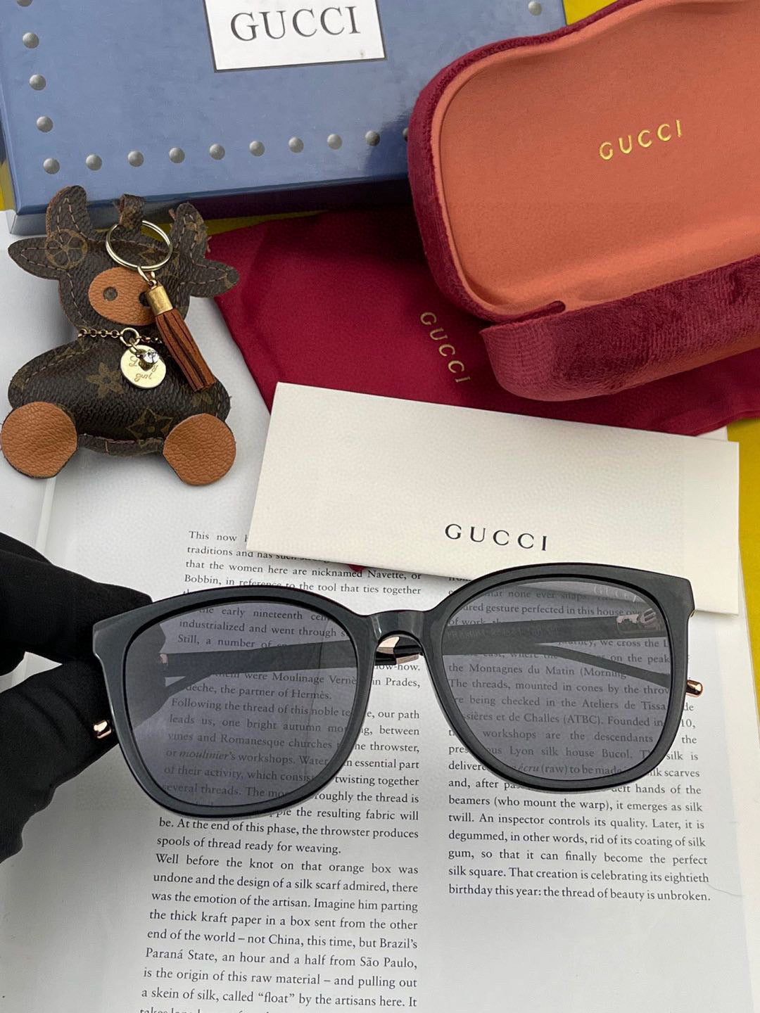 BUTTERFLY FRAME SUNGLASSES G15500 IN ACETATE - Black