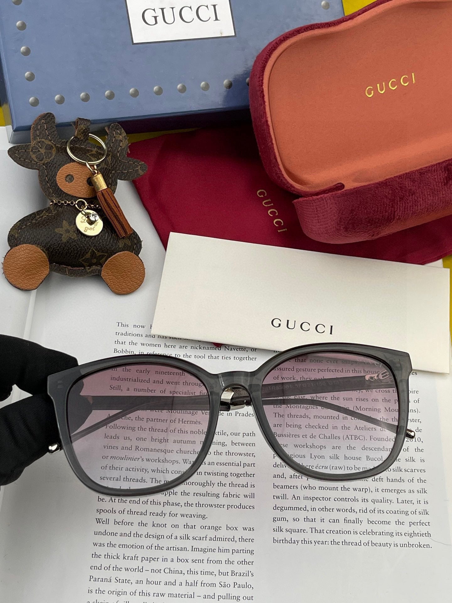 BUTTERFLY FRAME SUNGLASSES G15500 IN ACETATE - Black