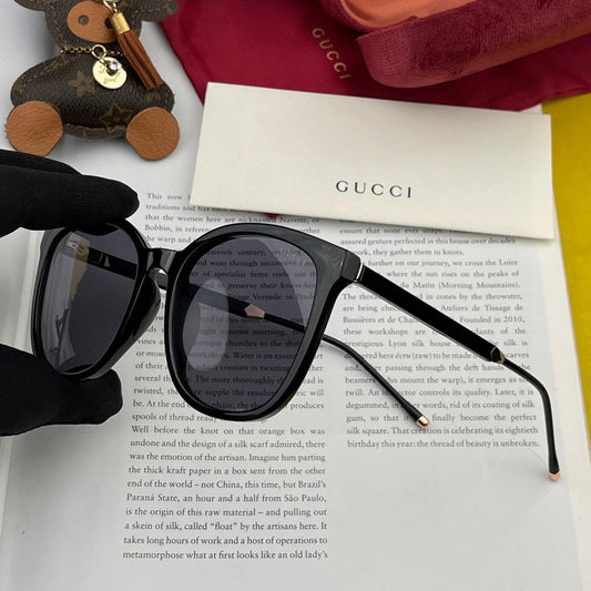 BUTTERFLY FRAME SUNGLASSES G15500 IN ACETATE - Black