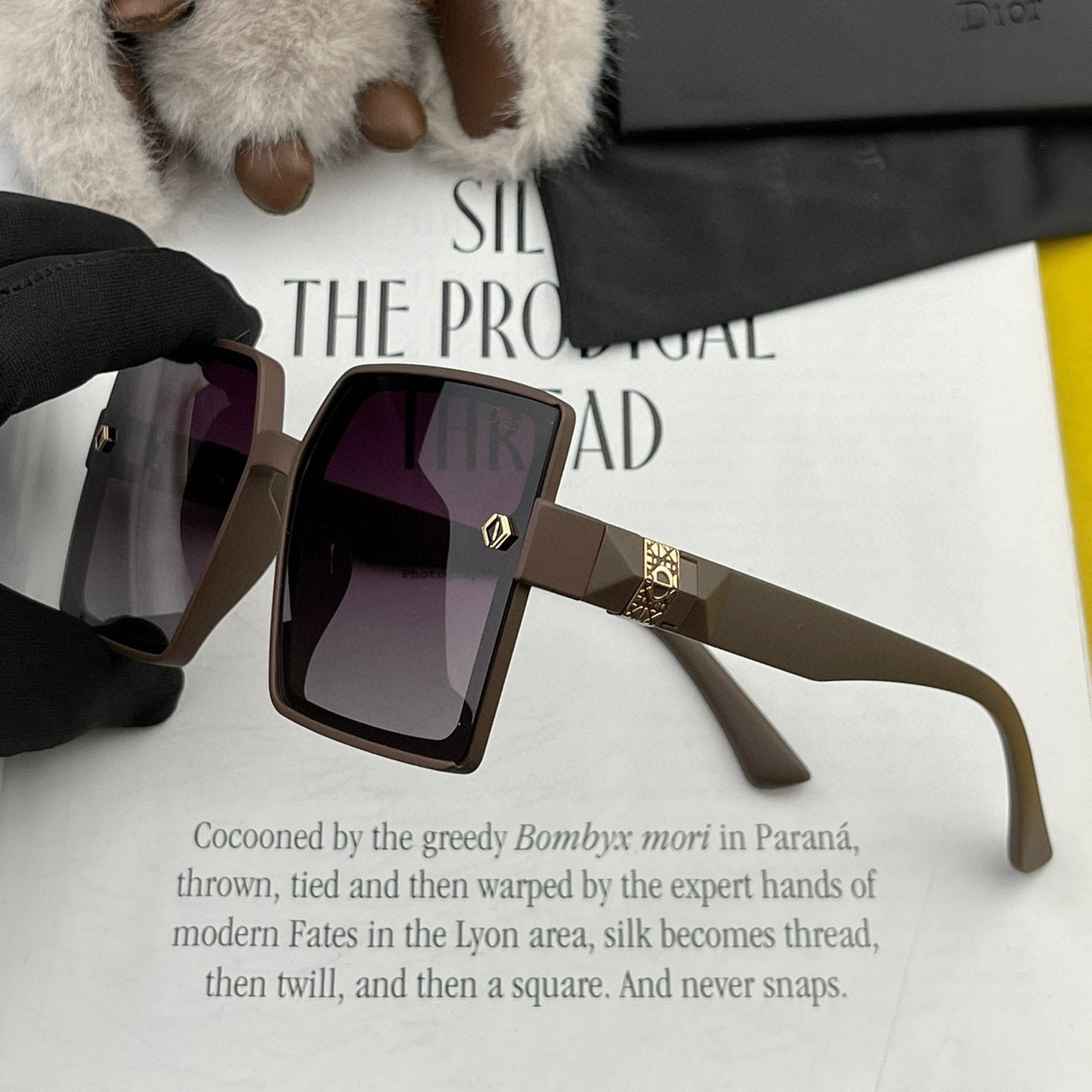 MONTAIGNE SUNGLASS CD9781 IN ACETATE - Black