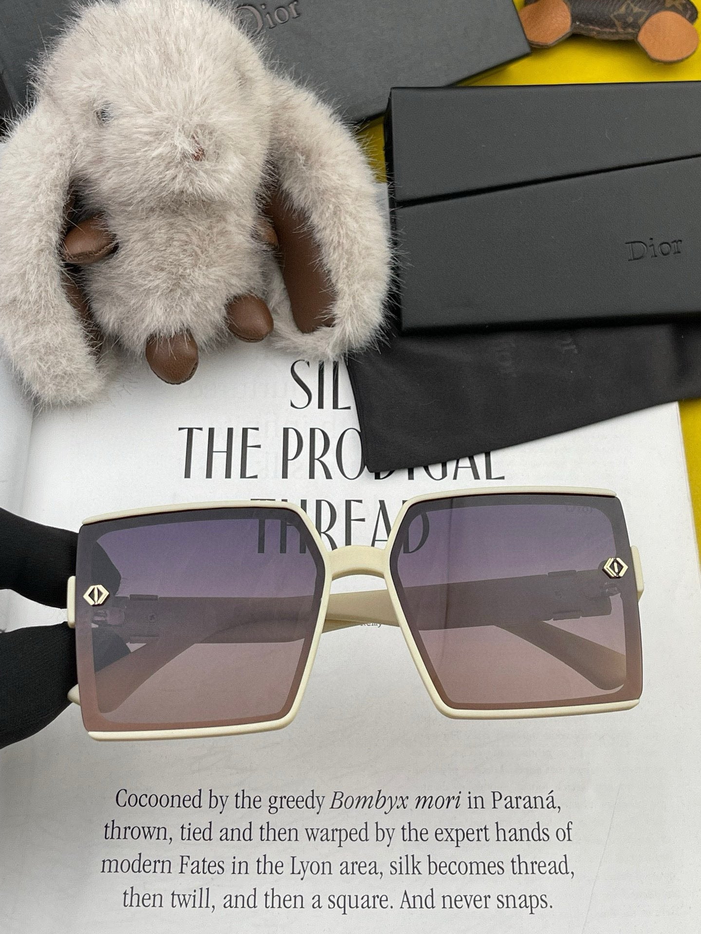MONTAIGNE SUNGLASS CD9781 IN ACETATE - Black