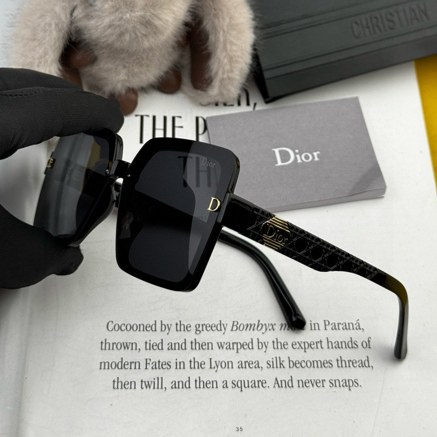 MONTAIGNE SUNGLASS CD6251 IN ACETATE - Black