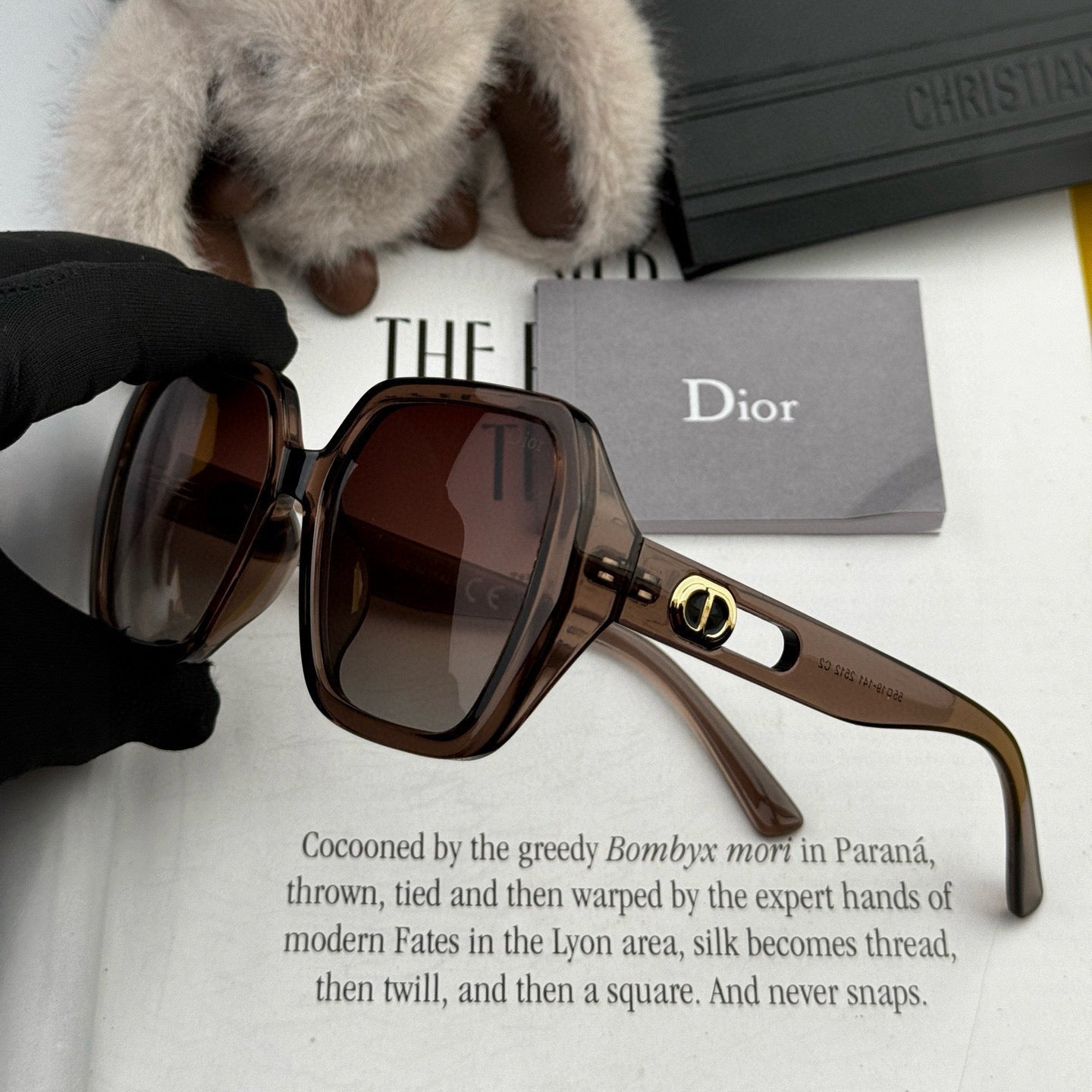 MONTAIGNE SUNGLASS CD2512 IN ACETATE - Black