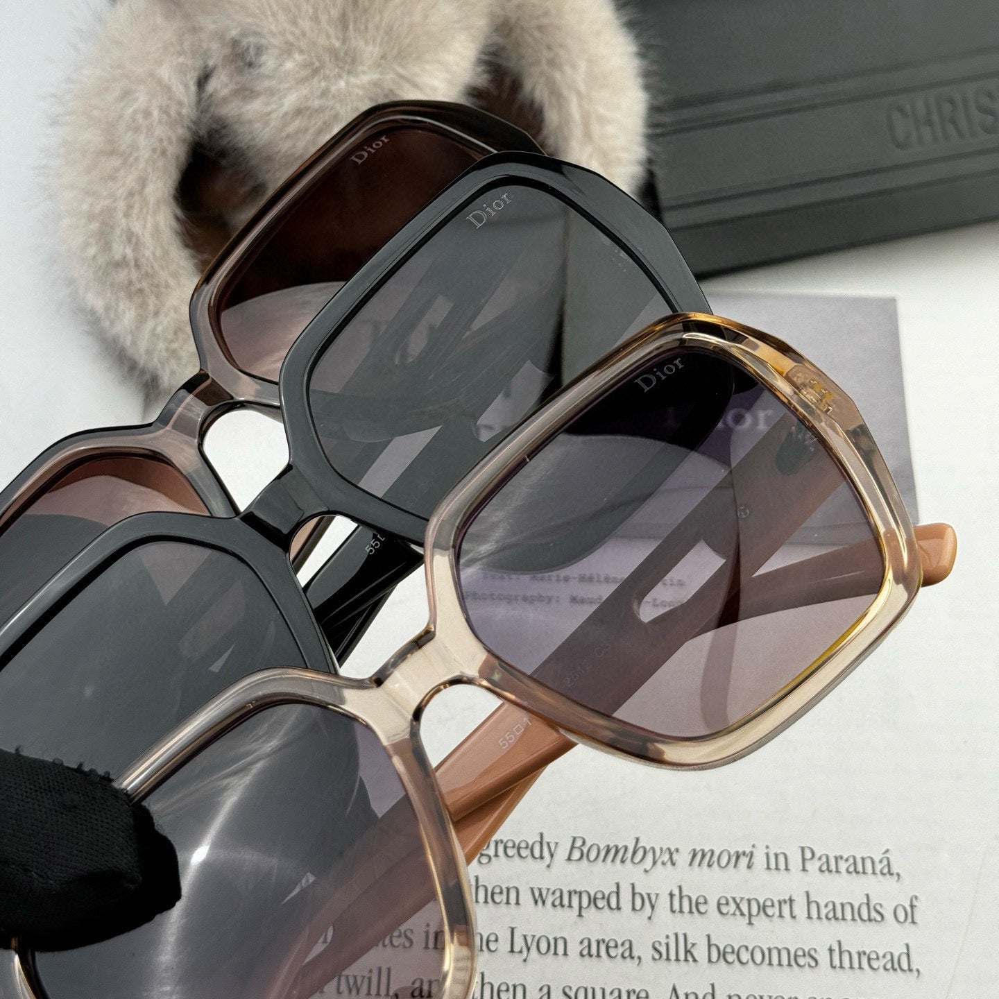 MONTAIGNE SUNGLASS CD2512 IN ACETATE - Black