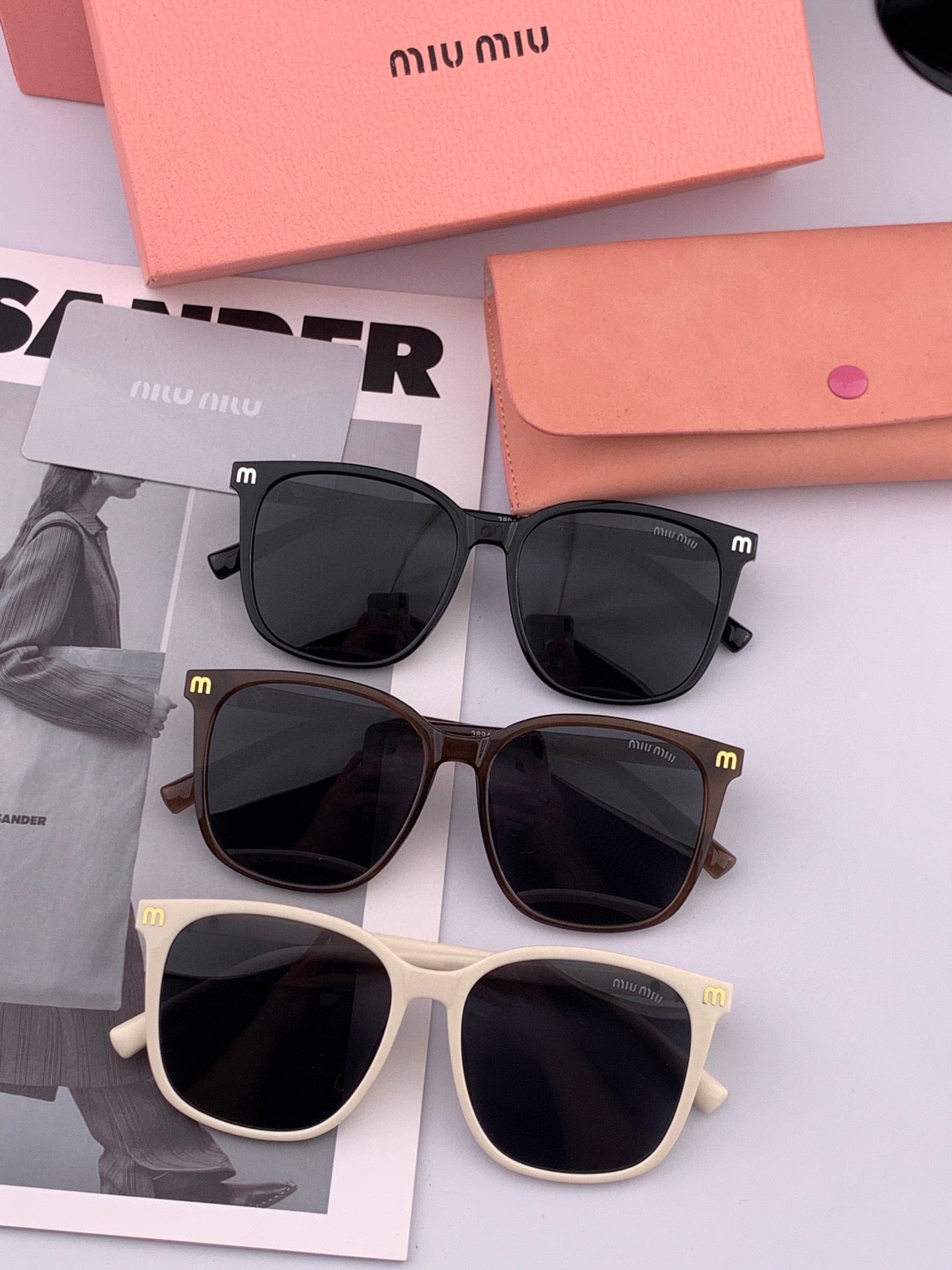 RUNWAY SQUARE SUNGLASSES M4389 IN ACETATE - Black