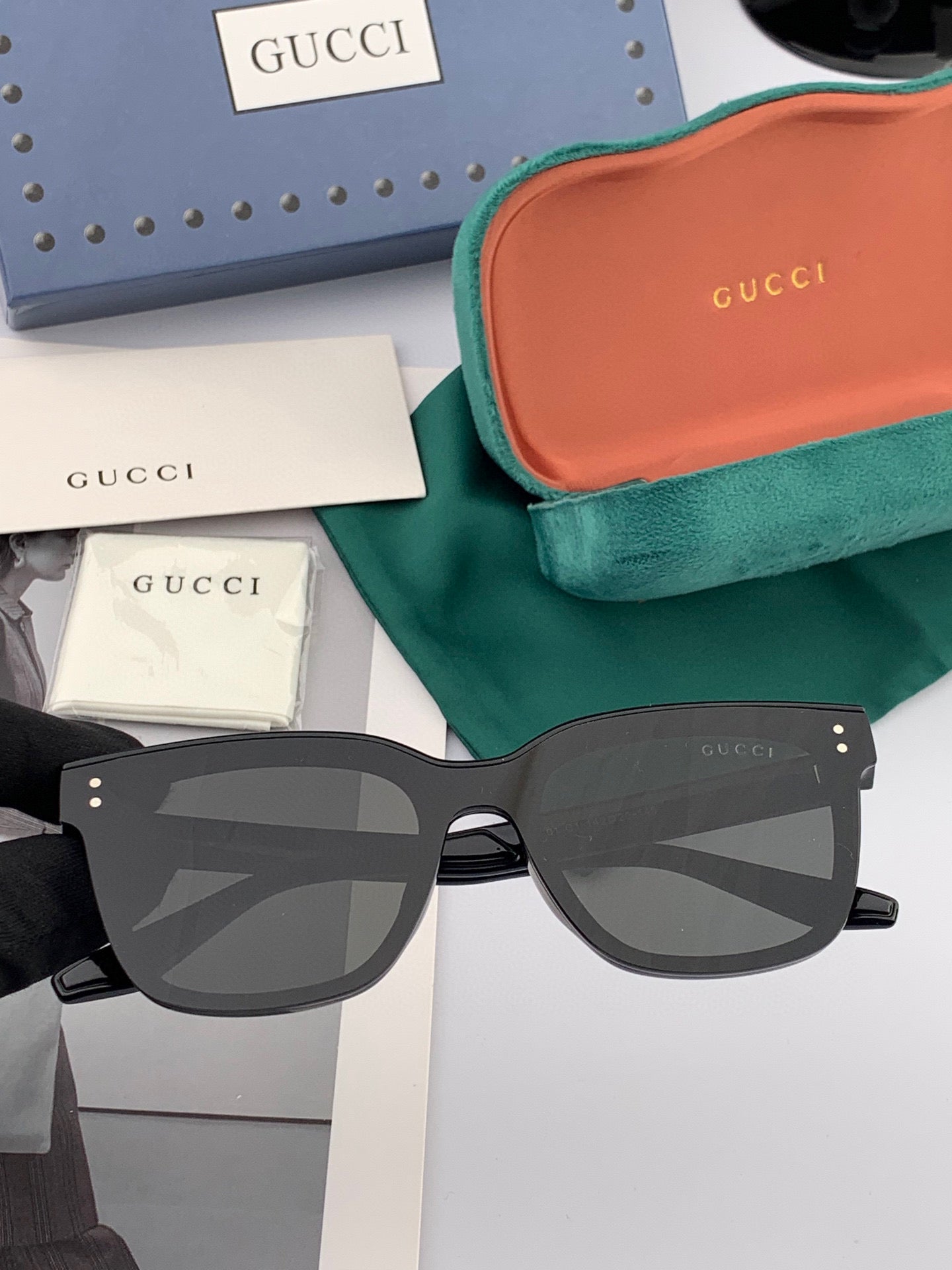 SQUARE FRAME SUNGLASSES G1110 IN ACETATE - White