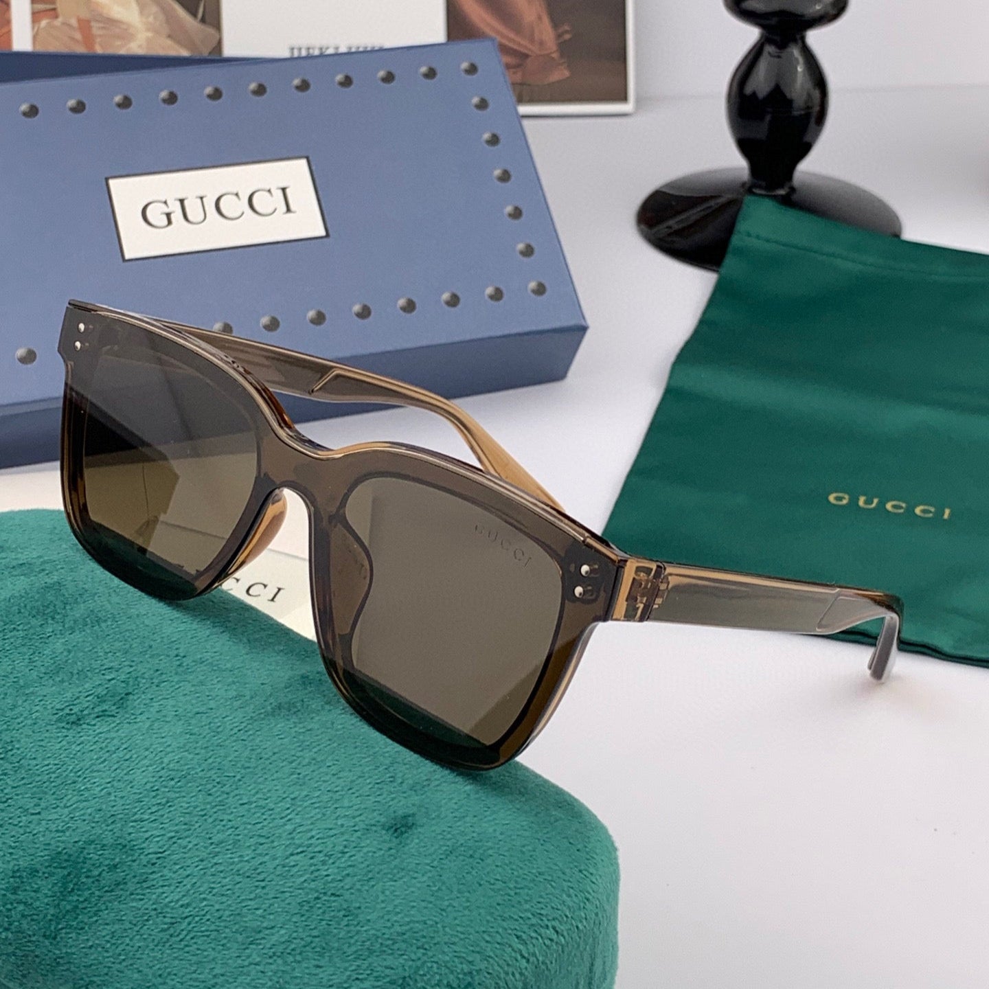 SQUARE FRAME SUNGLASSES G1110 IN ACETATE - White