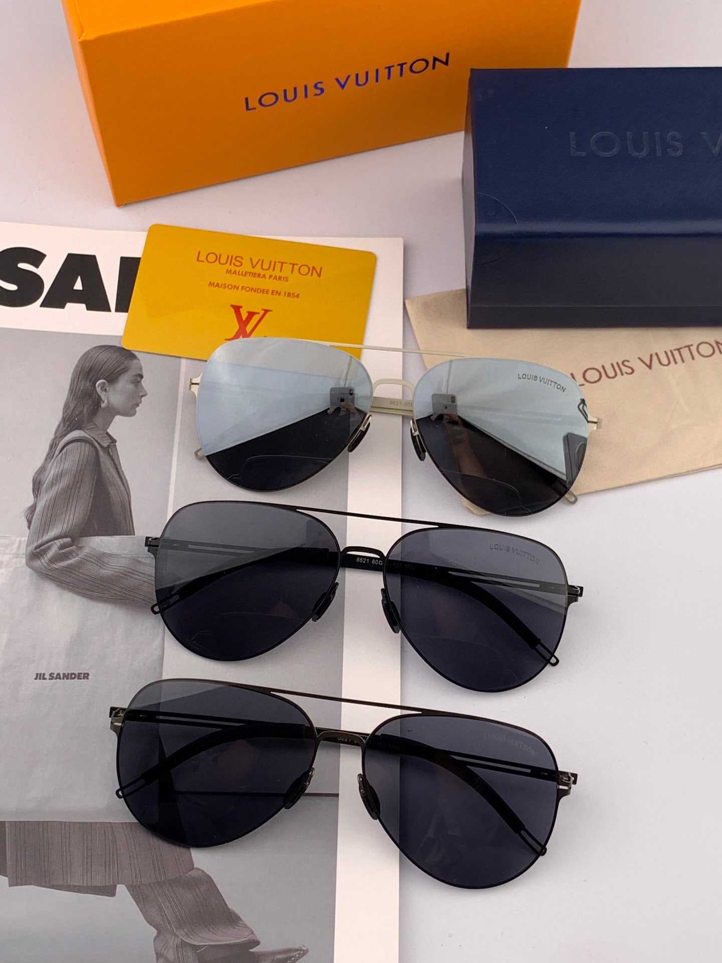 PILOT SUNGLASSES L1862 IN METAL - Black