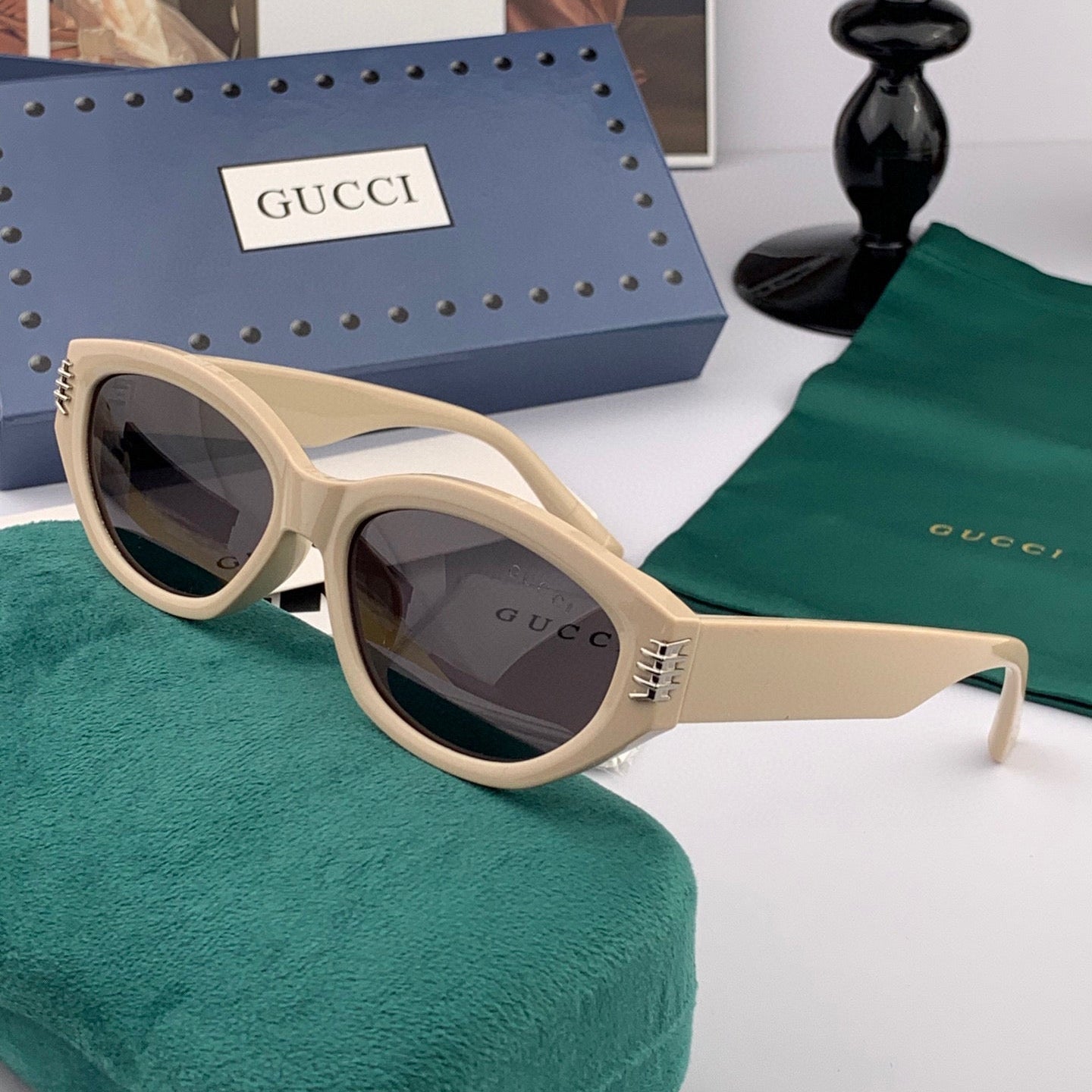 OVAL FRAME SUNGLASSES G0111 IN ACETATE - Beige
