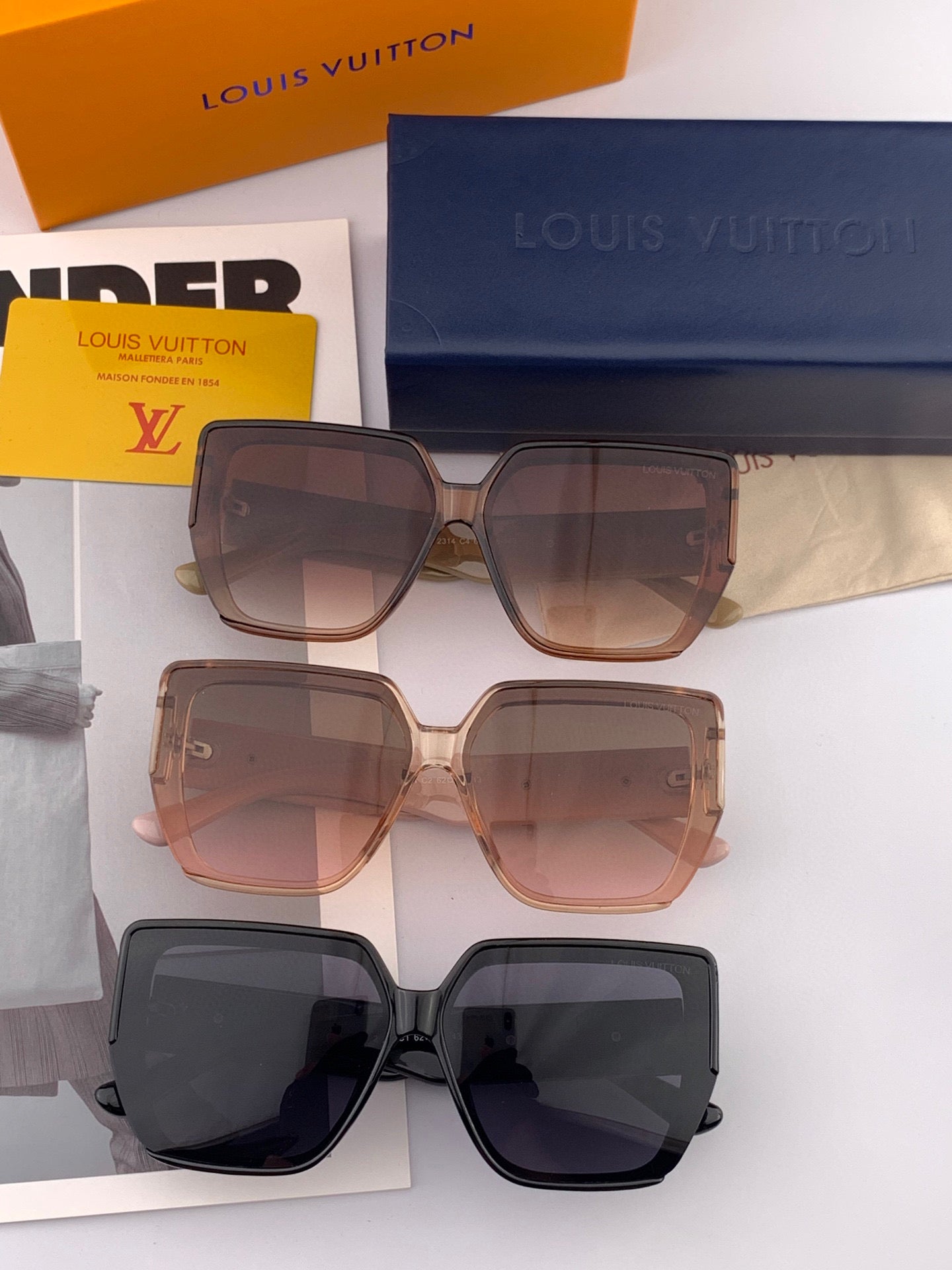 SQUARE SUNGLASSES L6303 IN ACETATE - Black