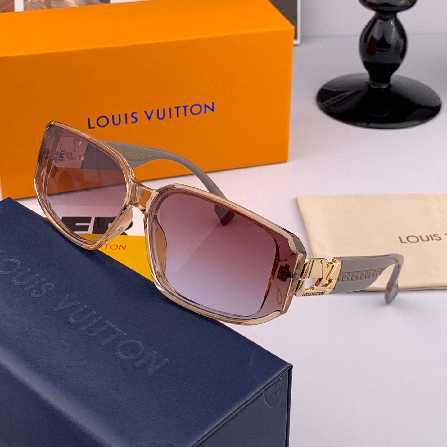 SQUARE SUNGLASSES L5551 IN ACETATE - Black