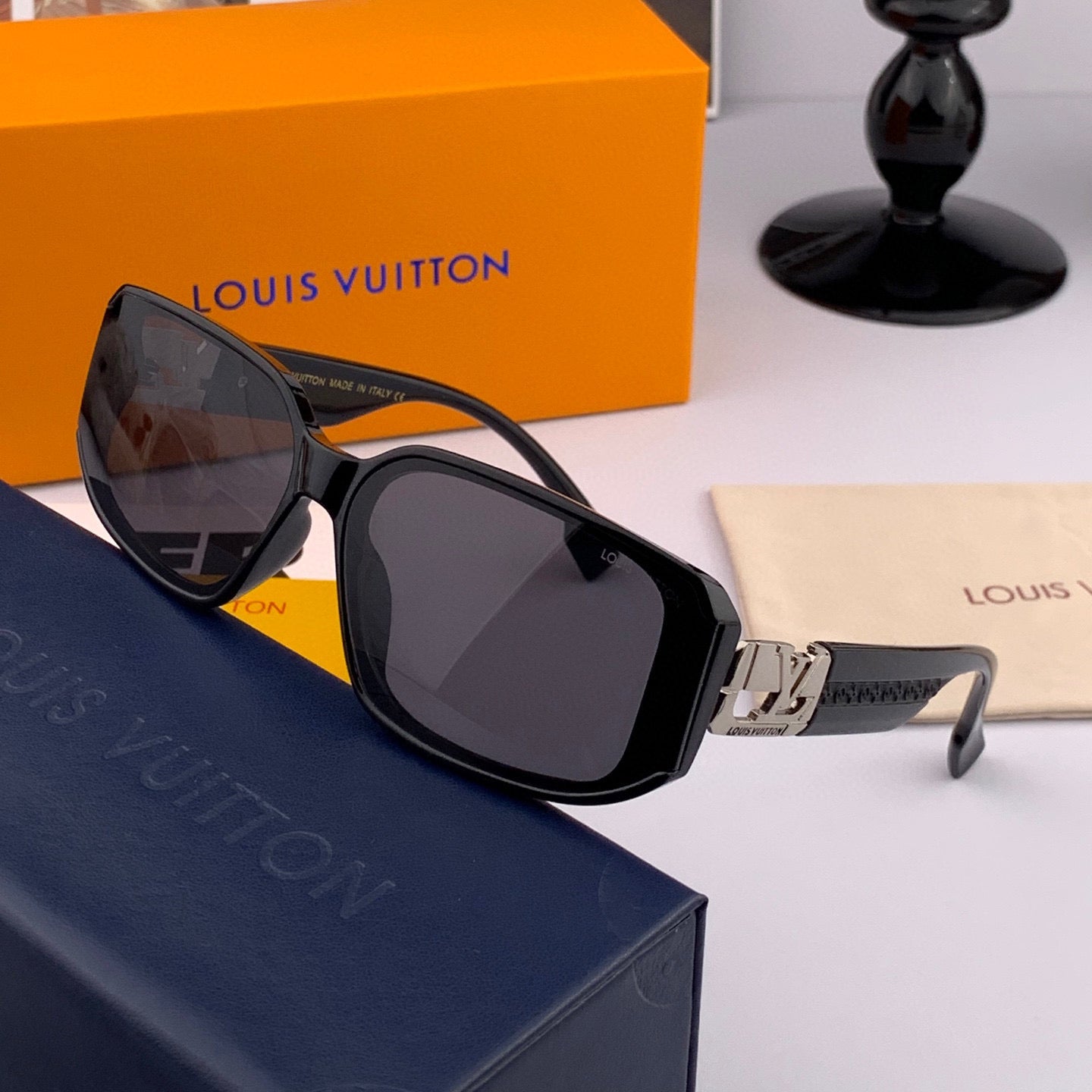SQUARE SUNGLASSES L5551 IN ACETATE - Black